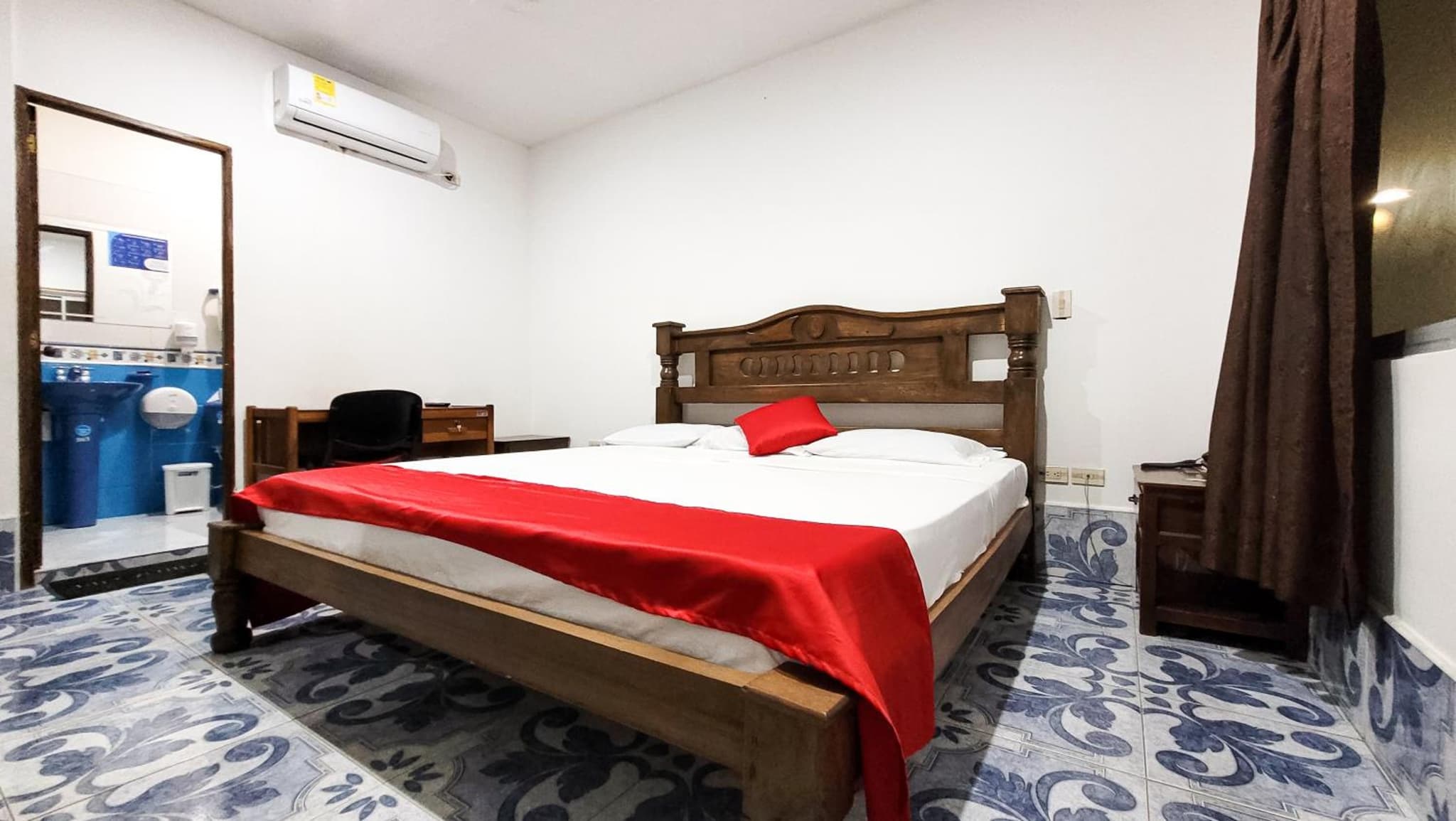 Hotel Beijing Caucasia photo 5