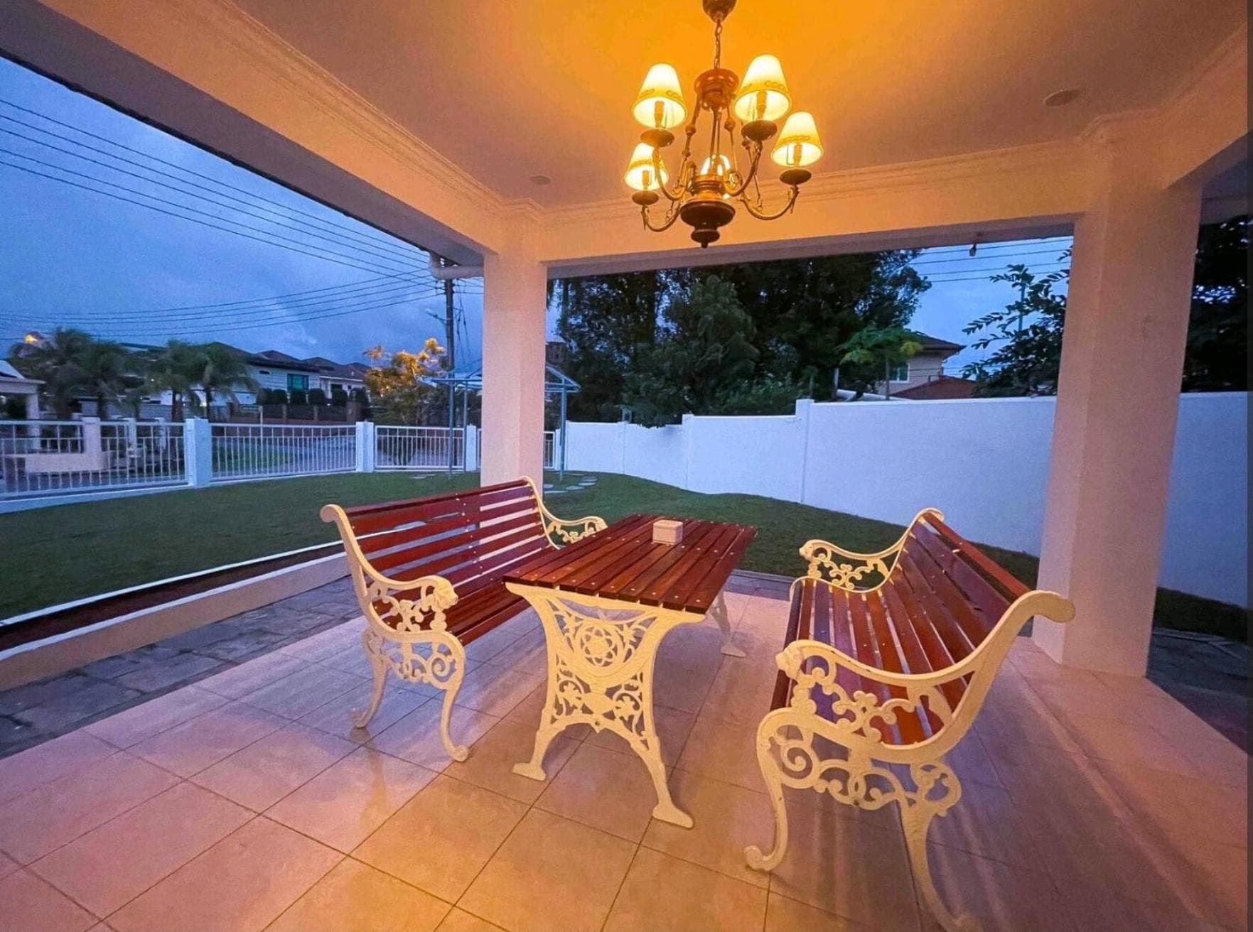 Casablanca Holiday Home with BBQ Pit photo 5