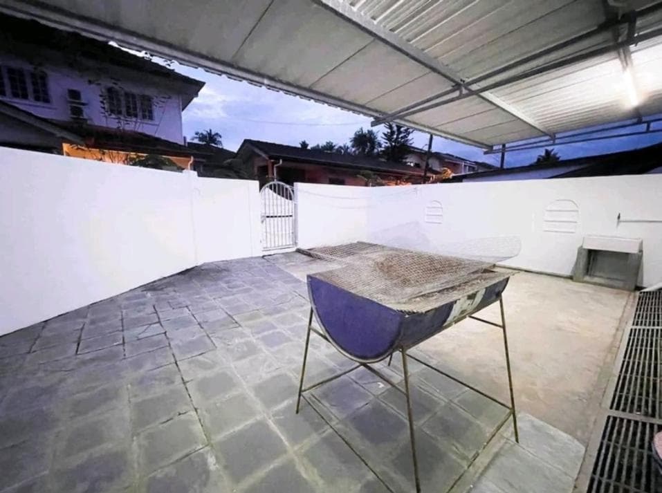 Casablanca Holiday Home with BBQ Pit photo 8
