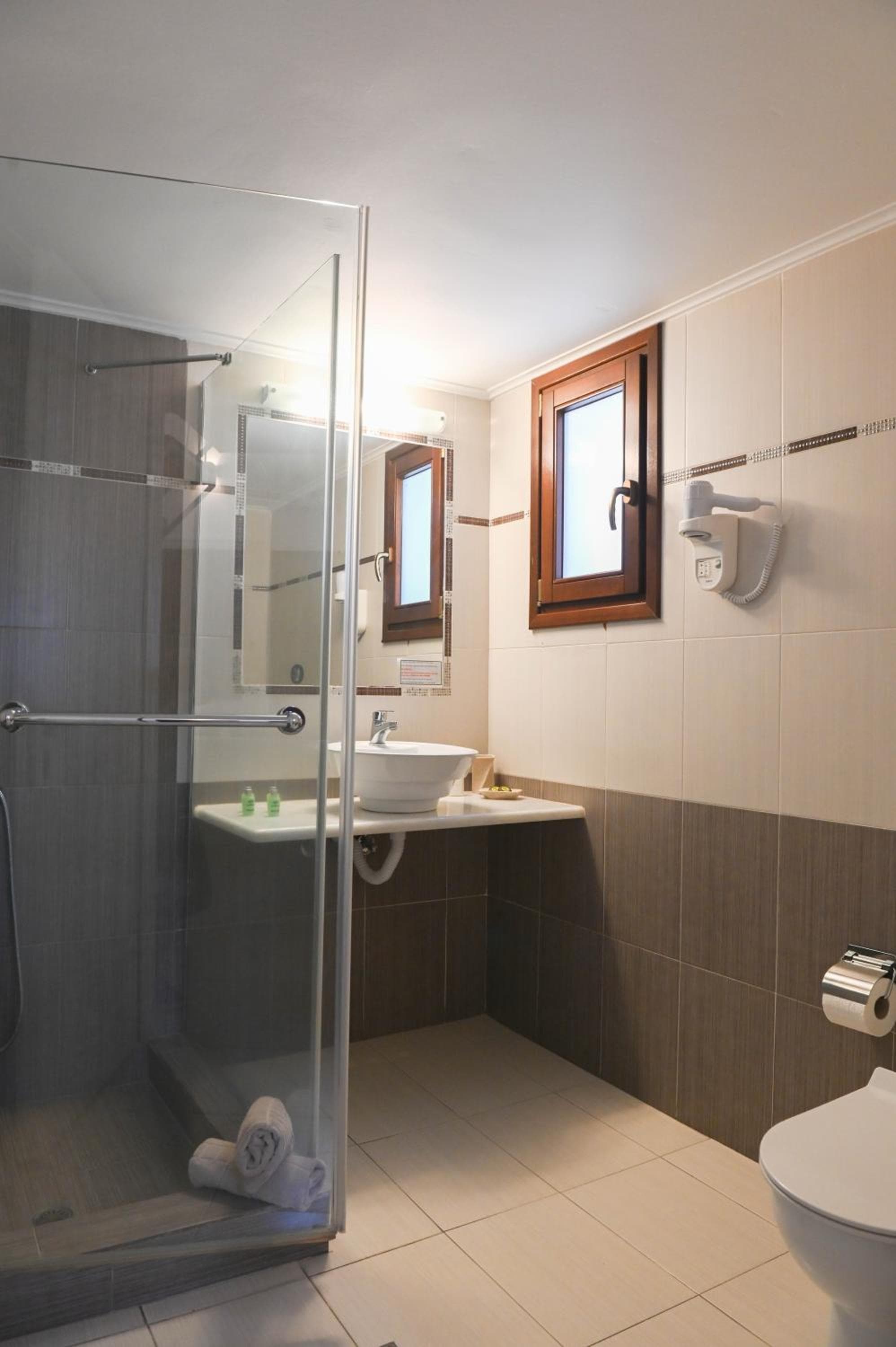 Amerisa Suites & Villa photo 9