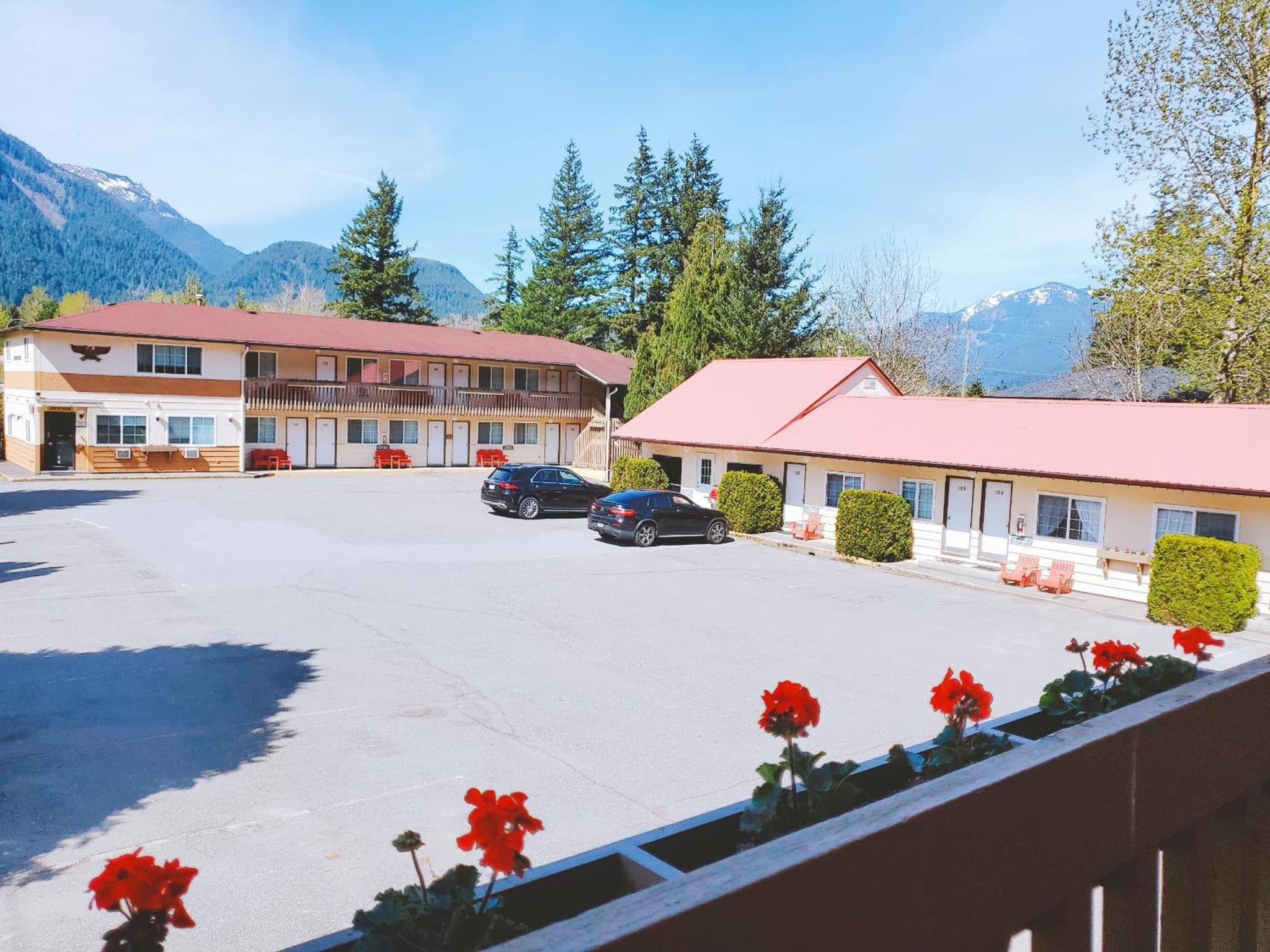Red Roof Motor Inn photo 5