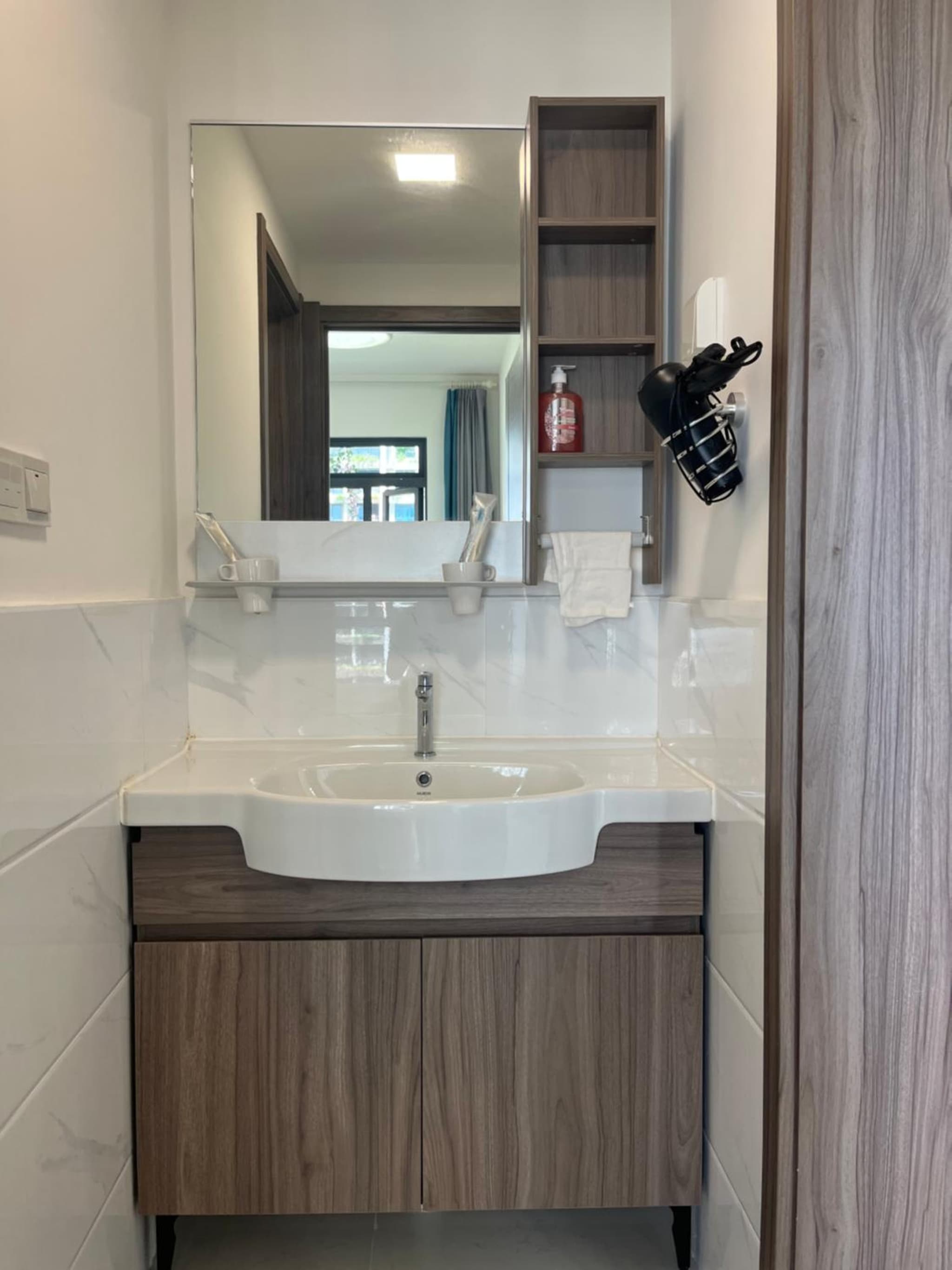 Ataraxia park condo forest city photo 5