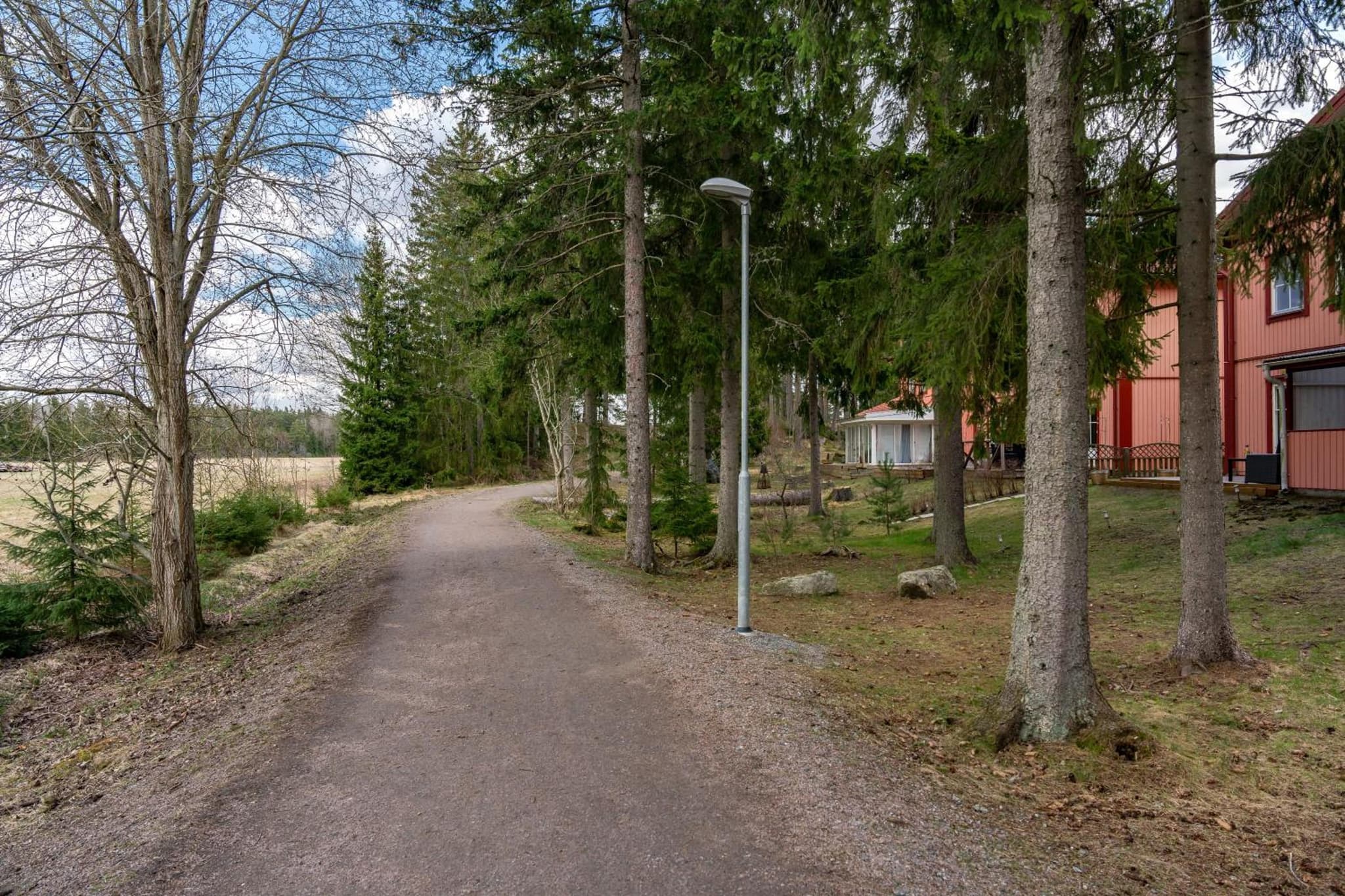 Uppsala Large family home beside forest photo 2
