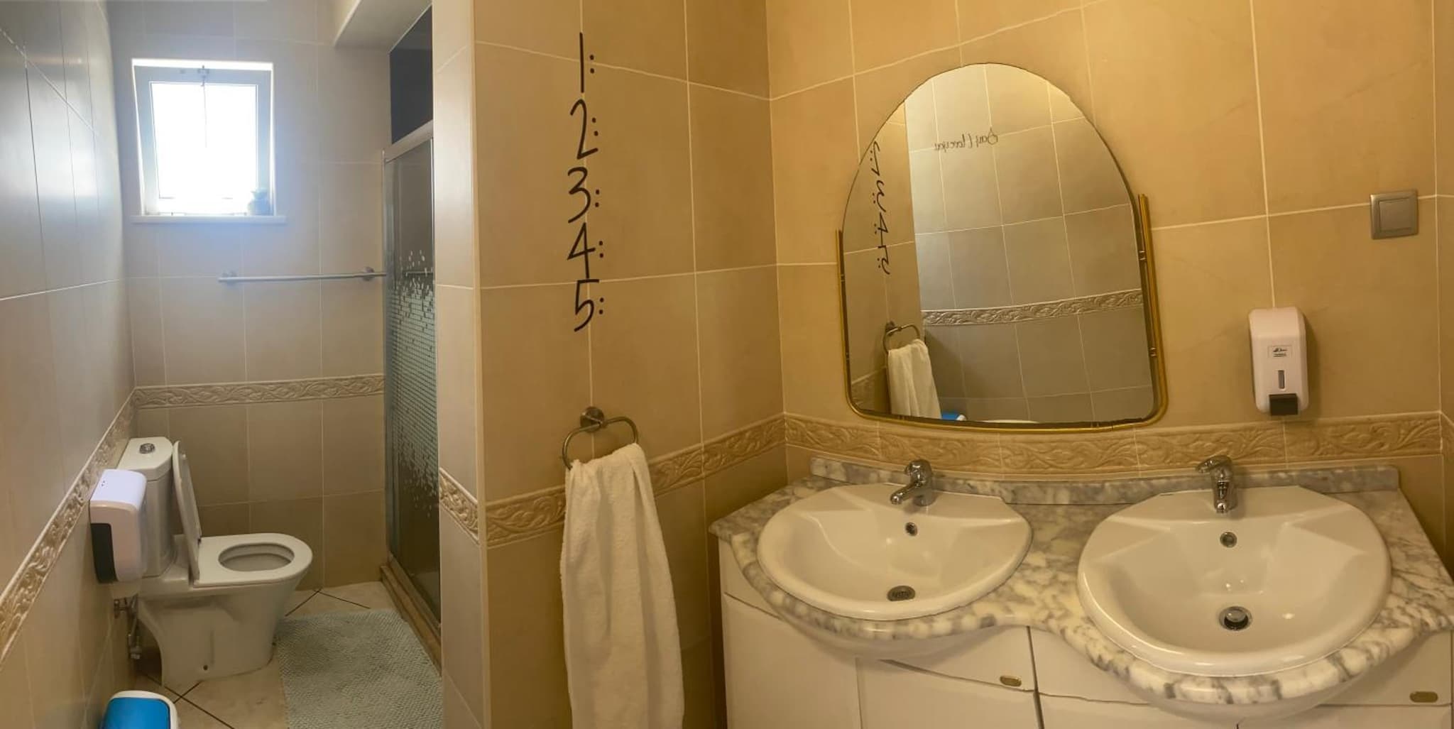 Lagos Marina Guest House photo 6