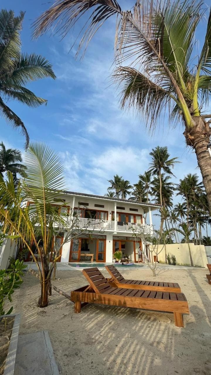 Lihinya Beach Villa Ahangama