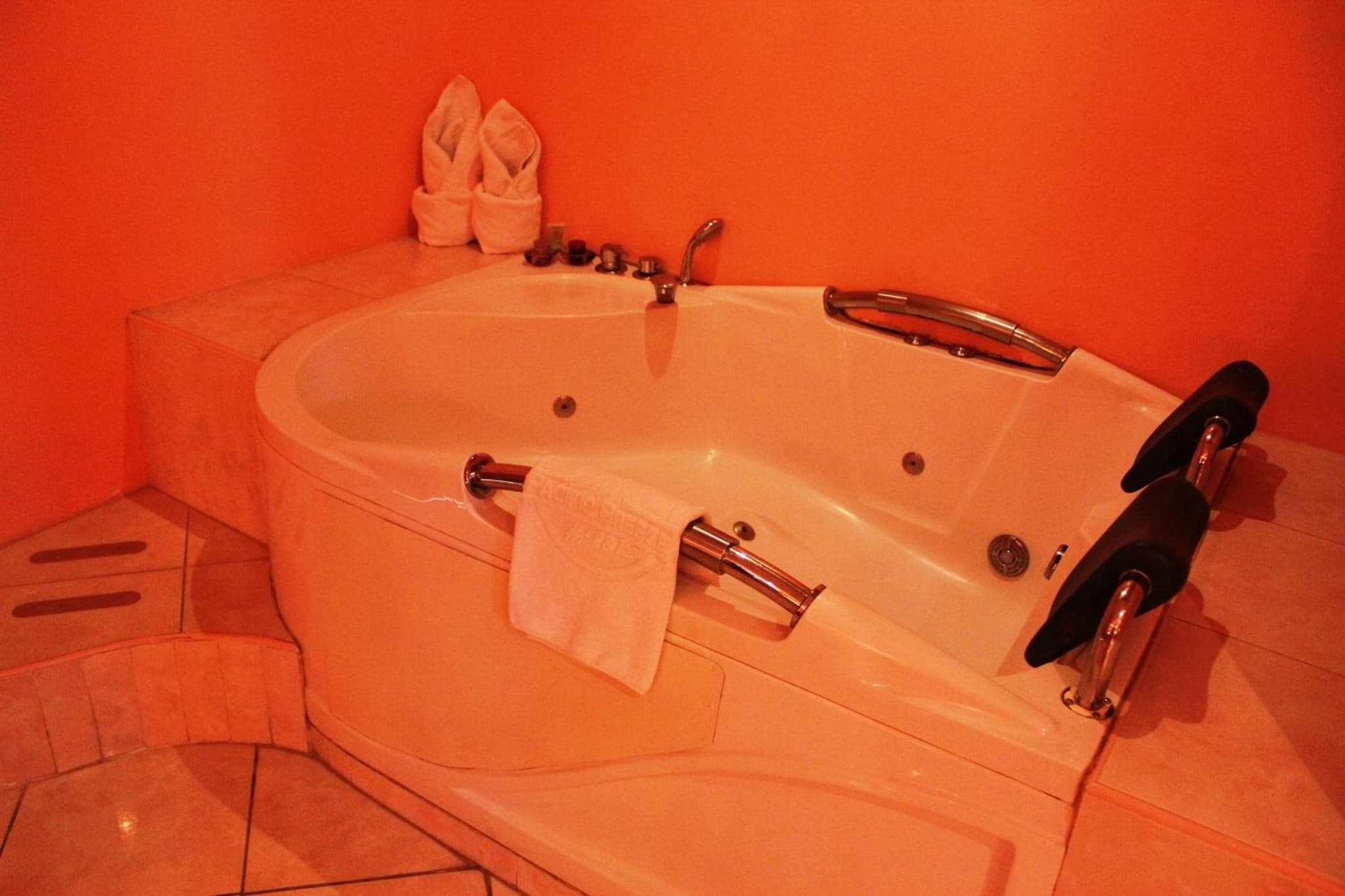 Pacific Breeze Hotel and Resort photo 8