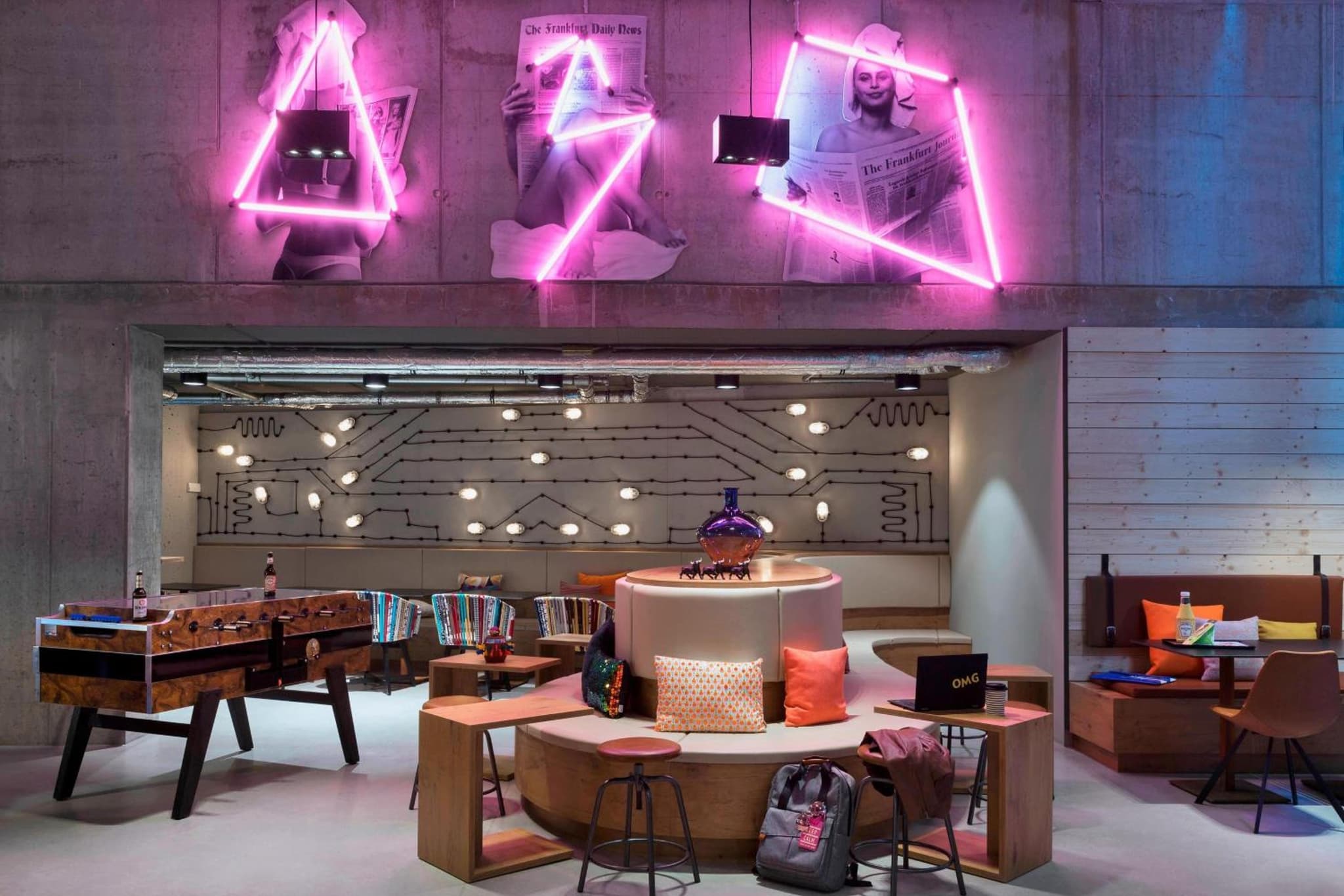 Moxy Frankfurt City Center photo 8