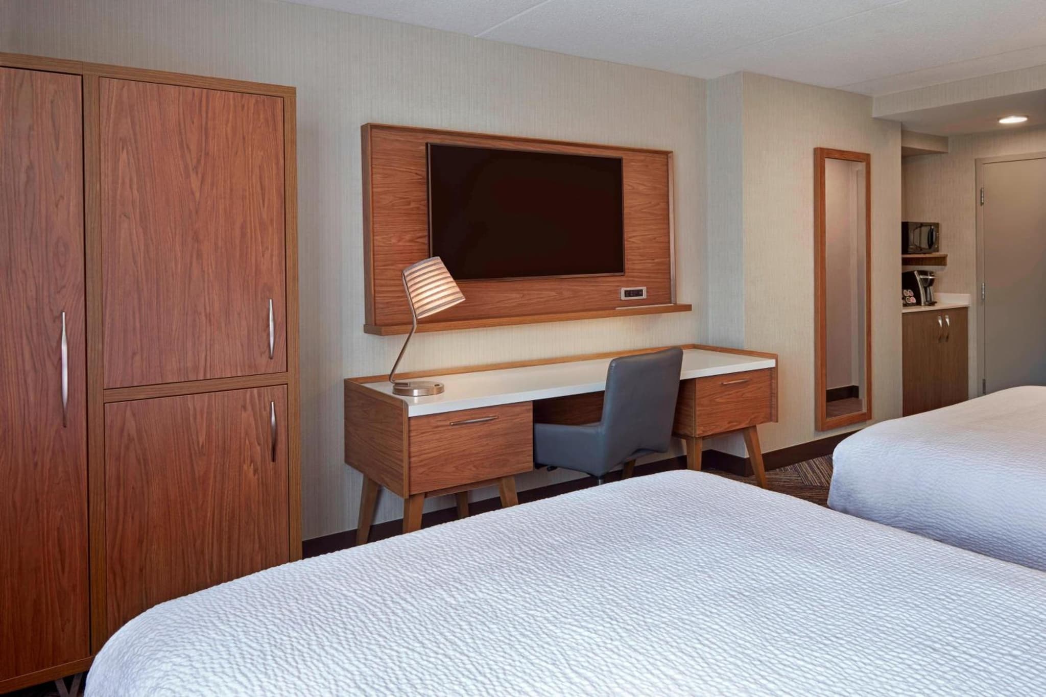 Four Points by Sheraton Hamilton - Stoney Creek photo 6