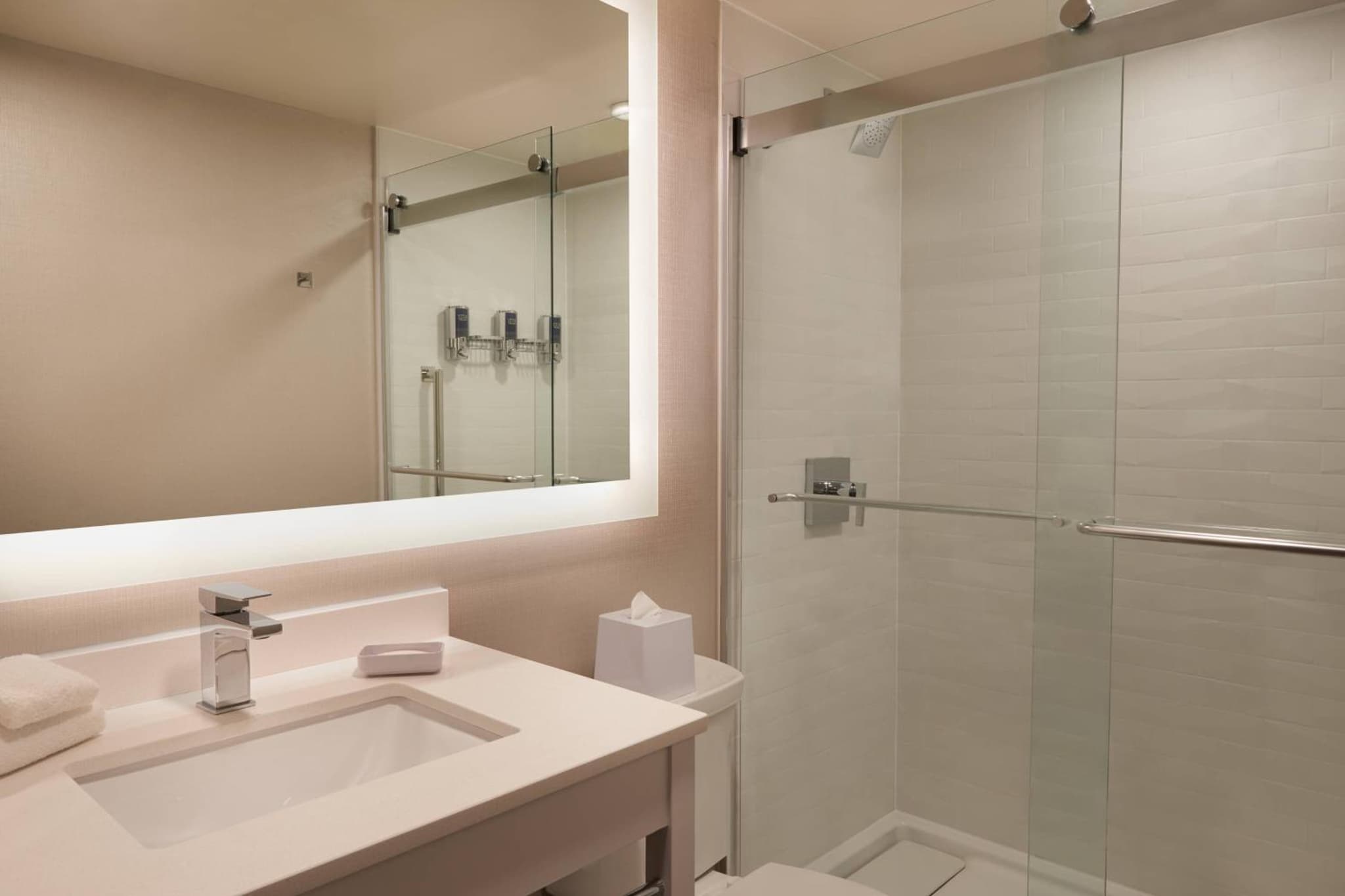 Four Points by Sheraton Hamilton - Stoney Creek photo 4