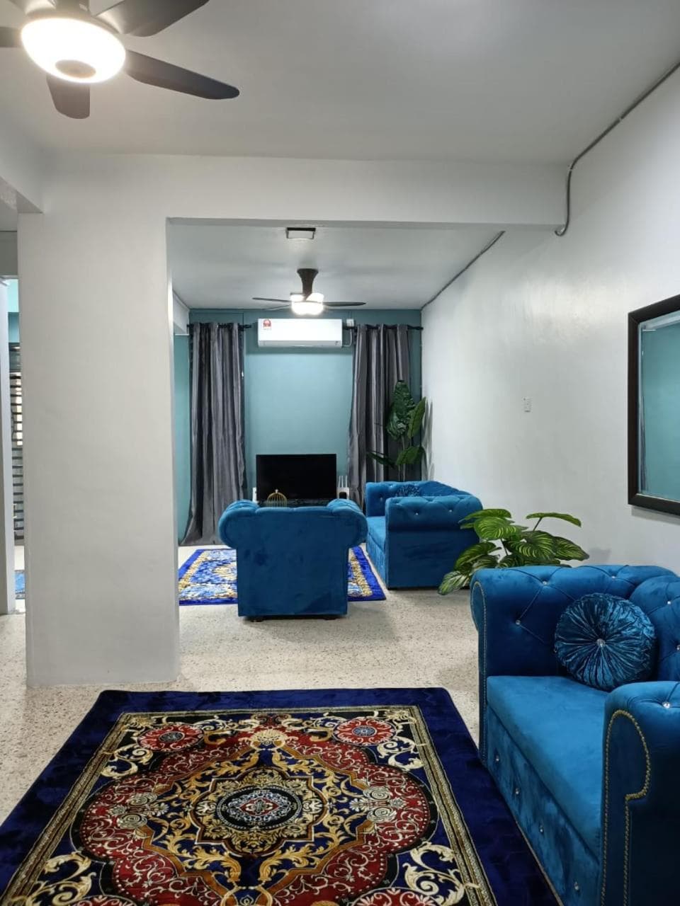 RIANI HOMESTAY