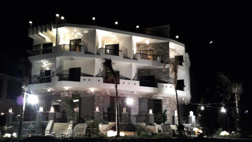 sea view house photo 3