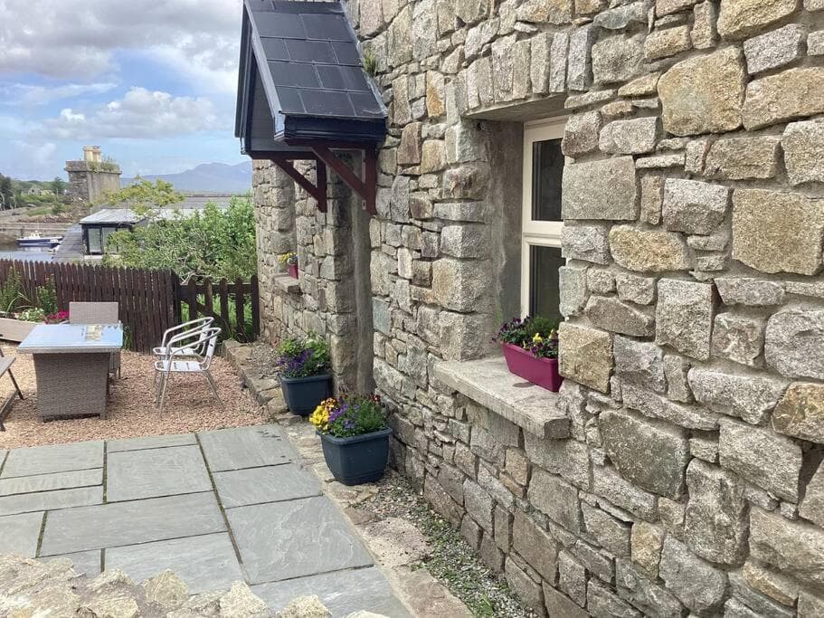 Roundstone Retreats Abbys cottage photo 6