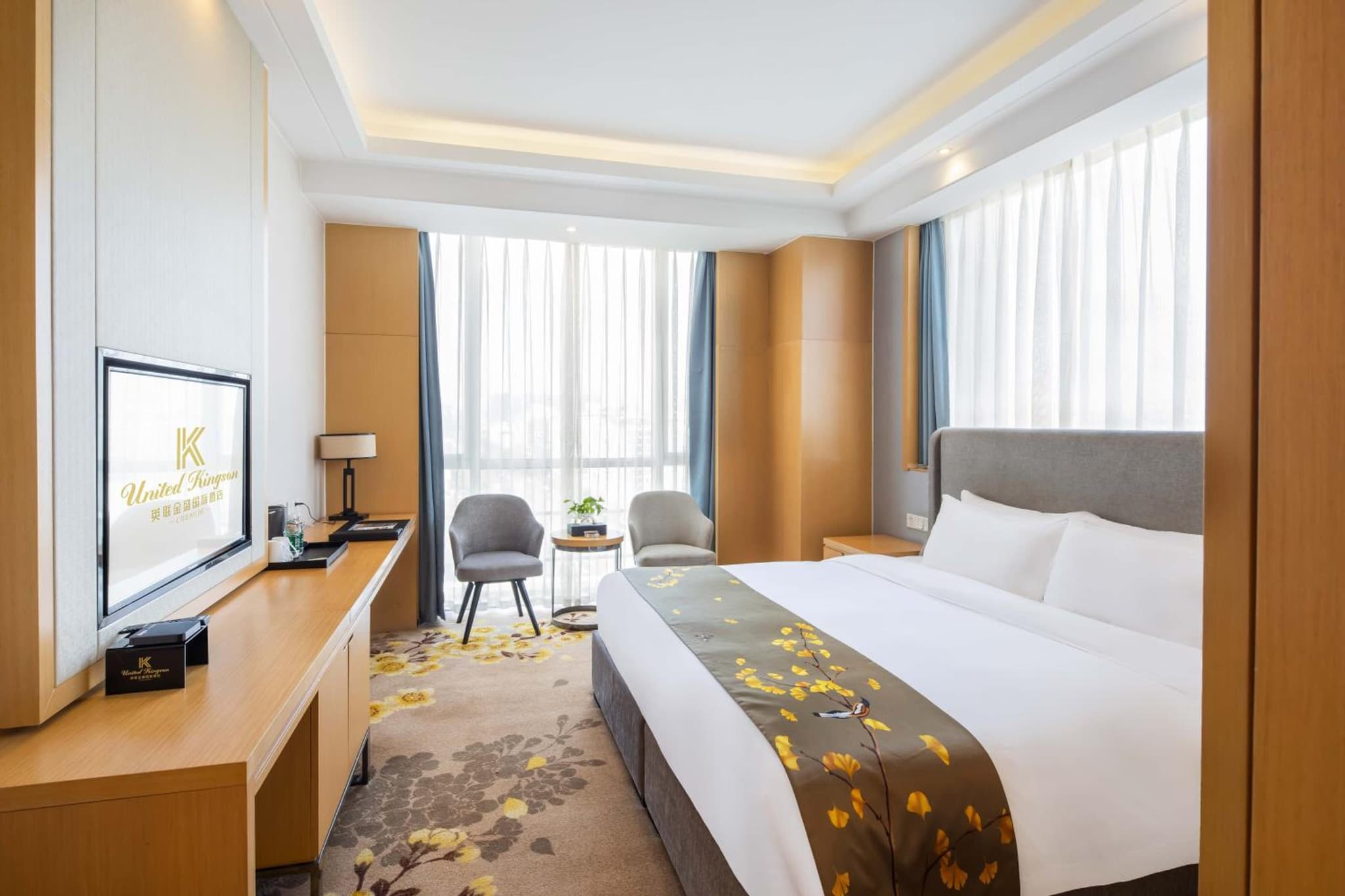 United Kingson HoteL photo 6