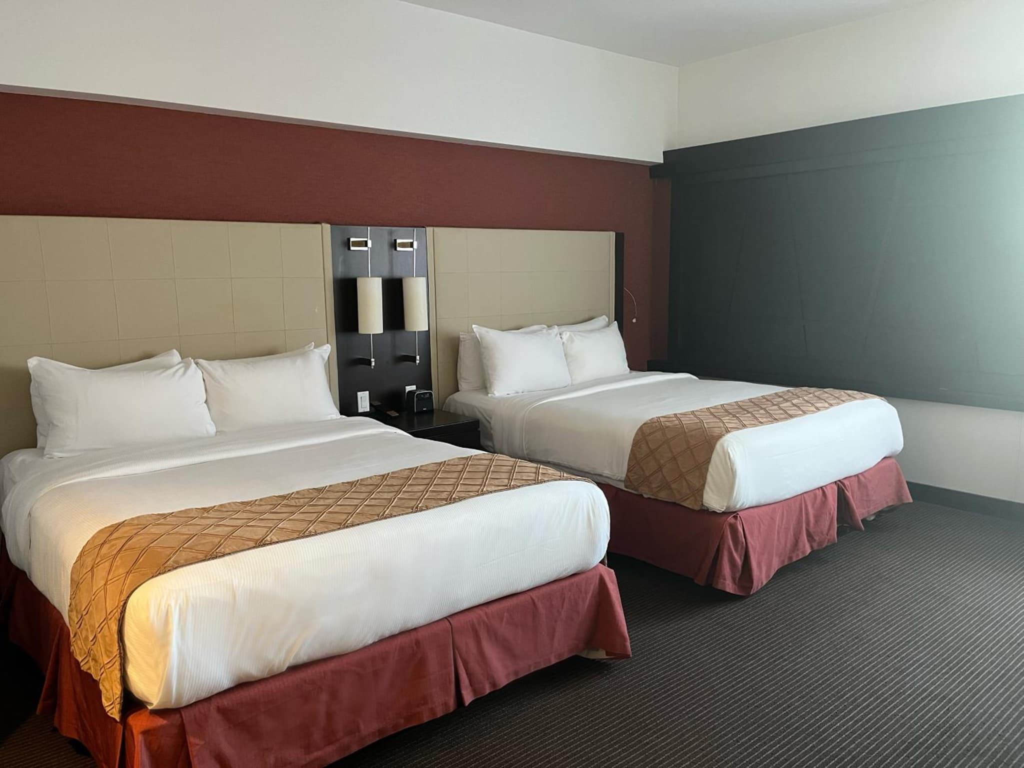 Hotel Ruby Foo's photo 2