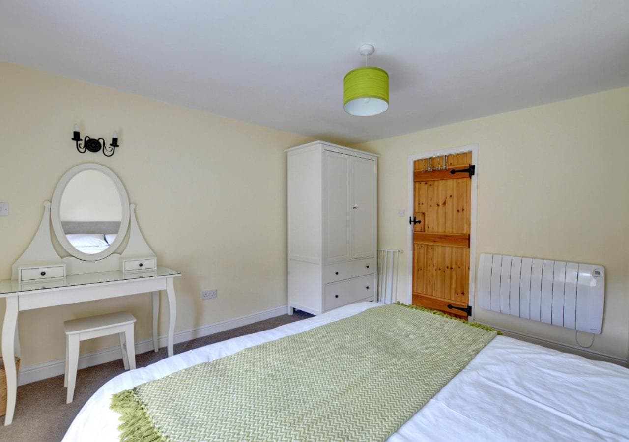 3 Bed in Pickering oc-y035 photo 8