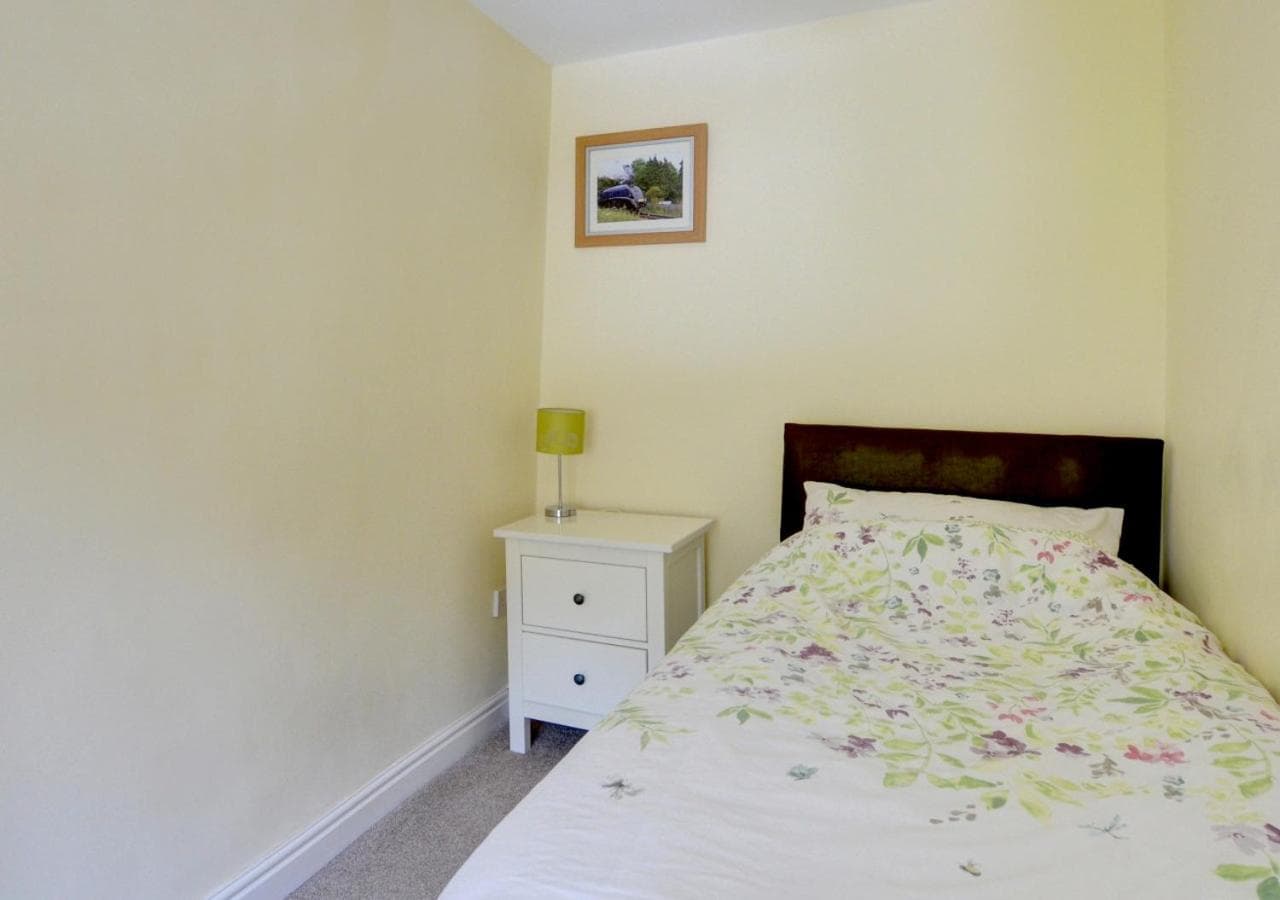 3 Bed in Pickering oc-y035 photo 3