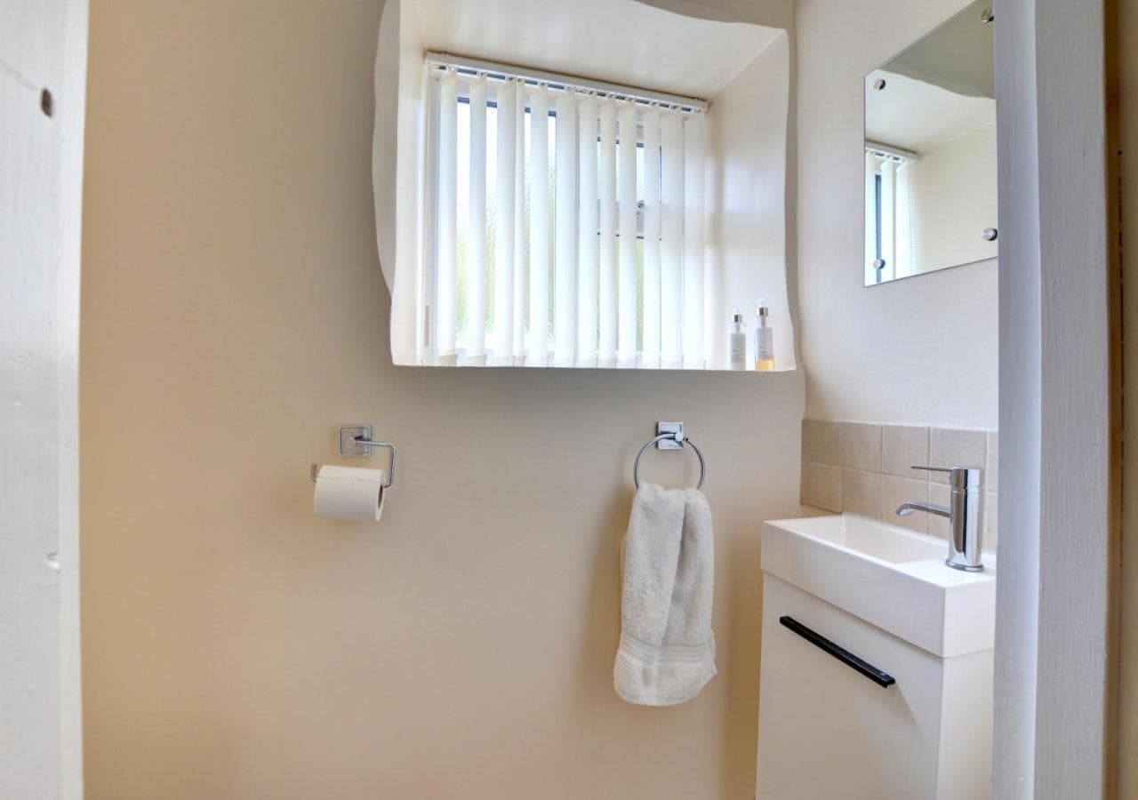 3 Bed in Pickering oc-y035 photo 6