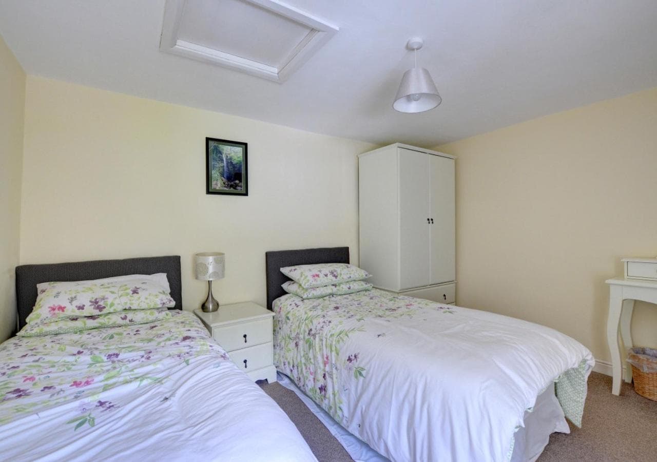 3 Bed in Pickering oc-y035 photo 9