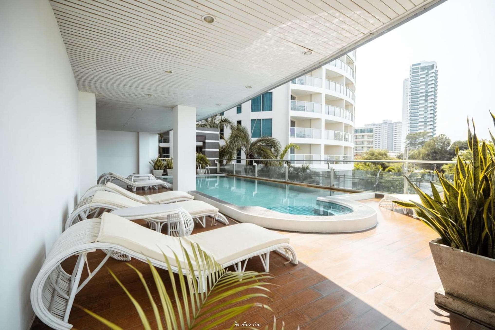 Royal Beach View photo 9