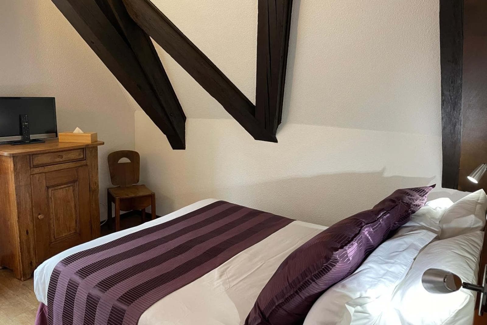 Hôtel De La Couronne photo 2