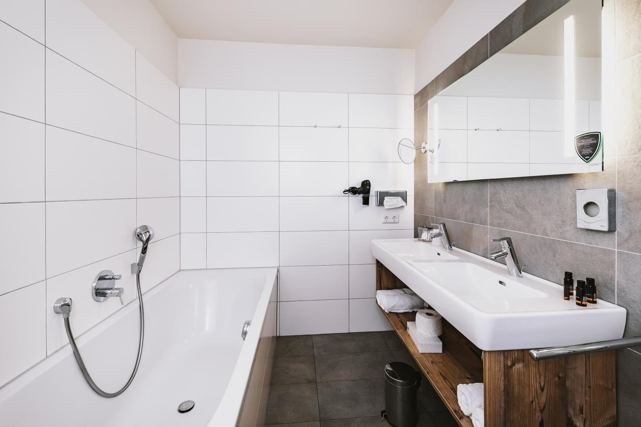 AvenidA Mountain Lodges Kaprun photo 2