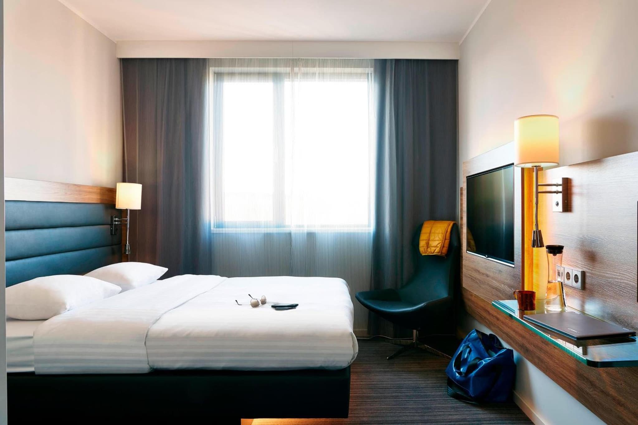 Moxy London Heathrow Airport photo 8