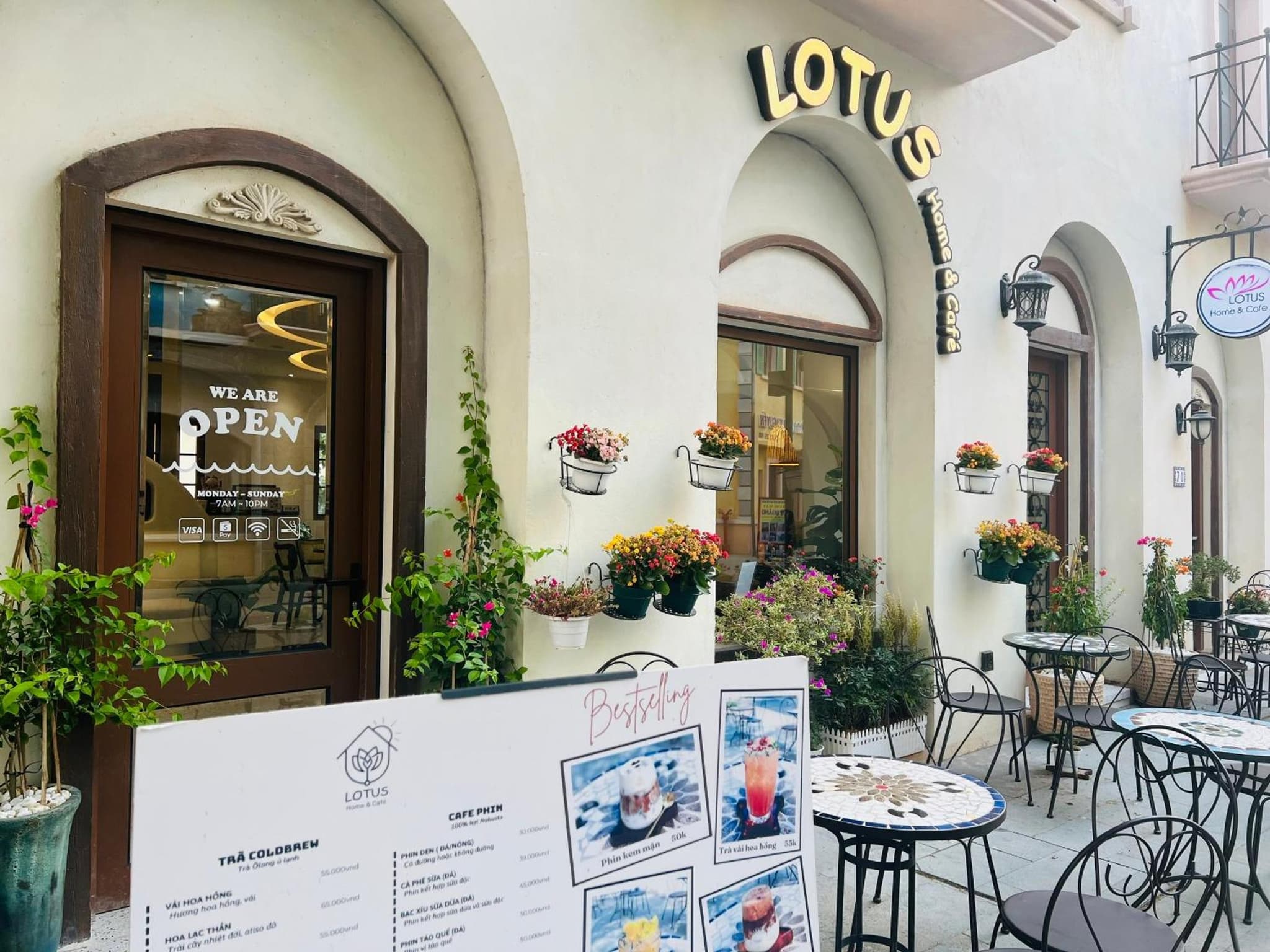 Lotus Home Cafe photo 2