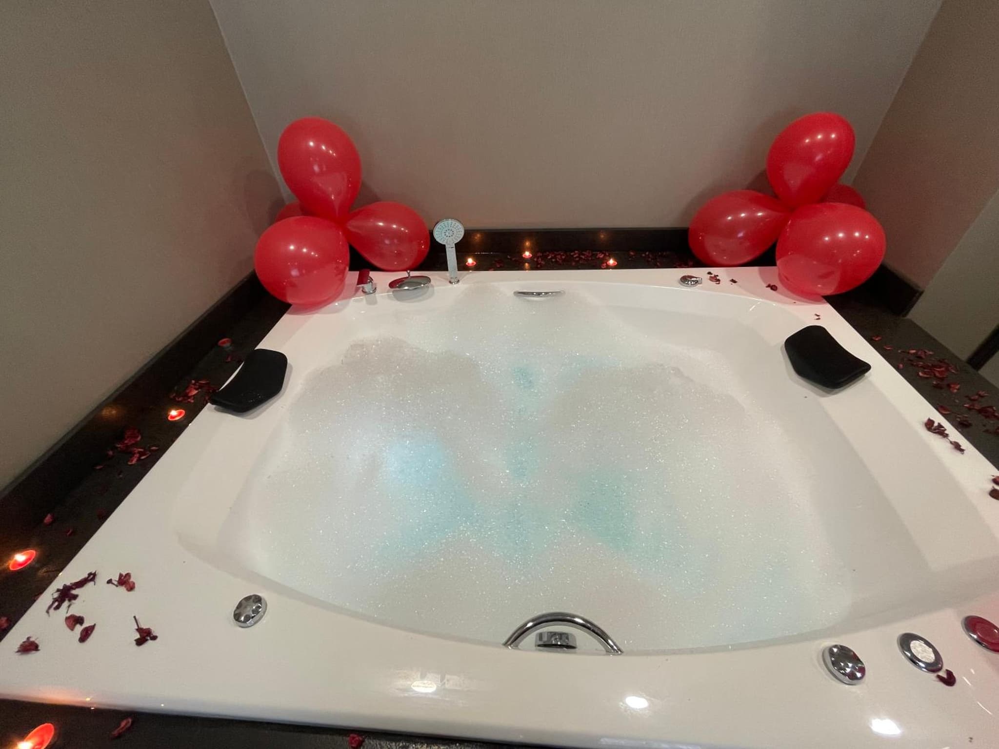 Agora Suites photo 3