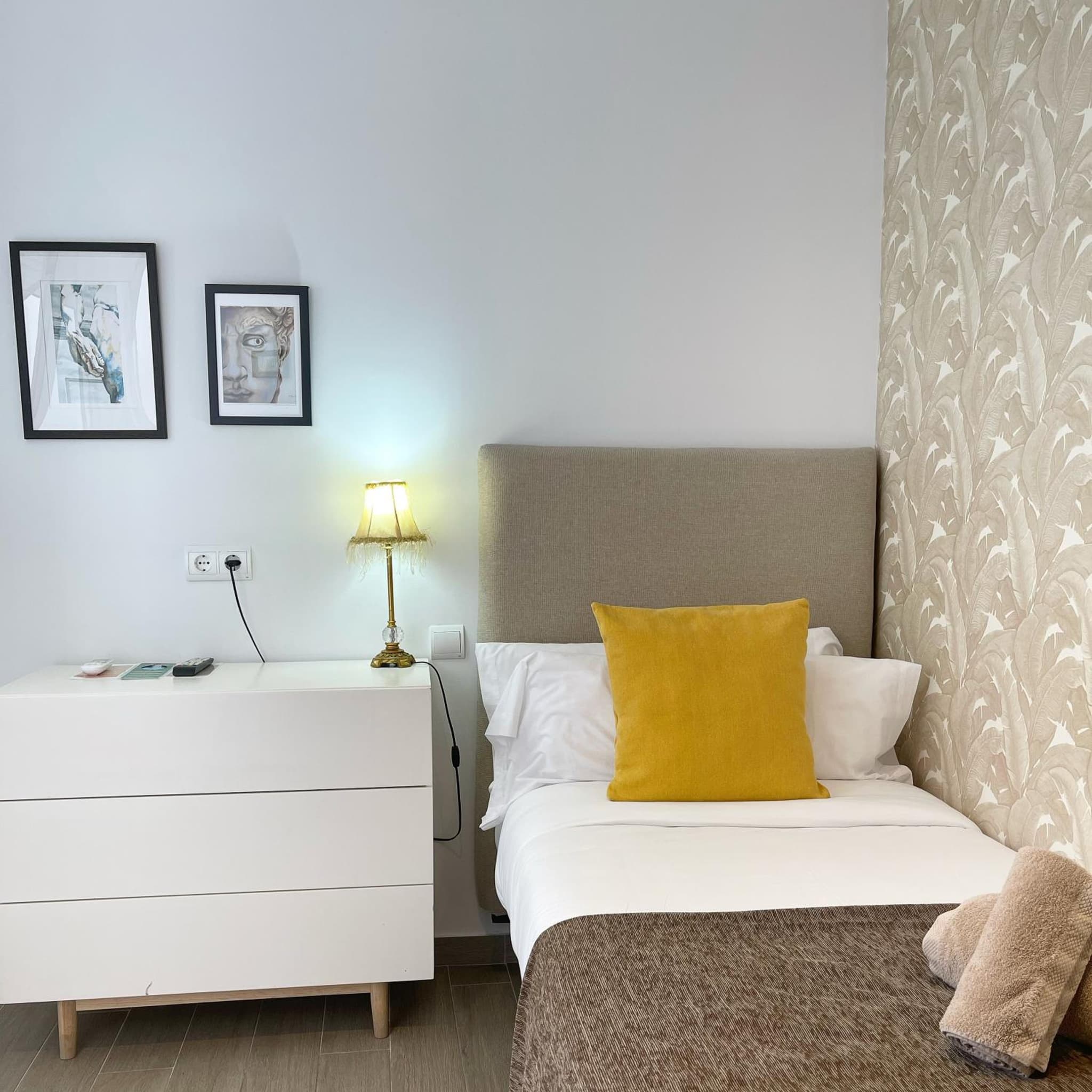 Hostal El Caprichito Marbella photo 8