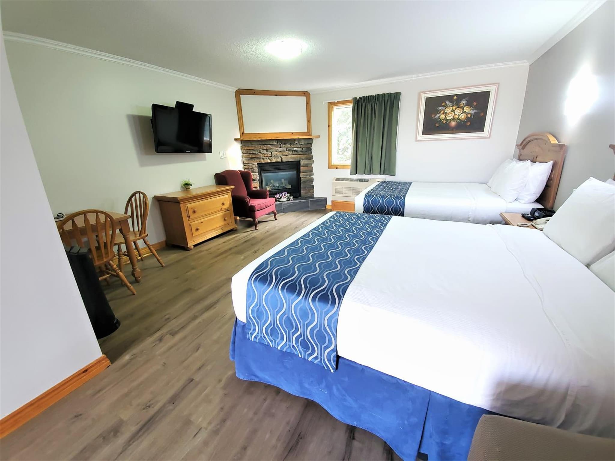 Knights Inn Colonial Fireside Inn photo 4