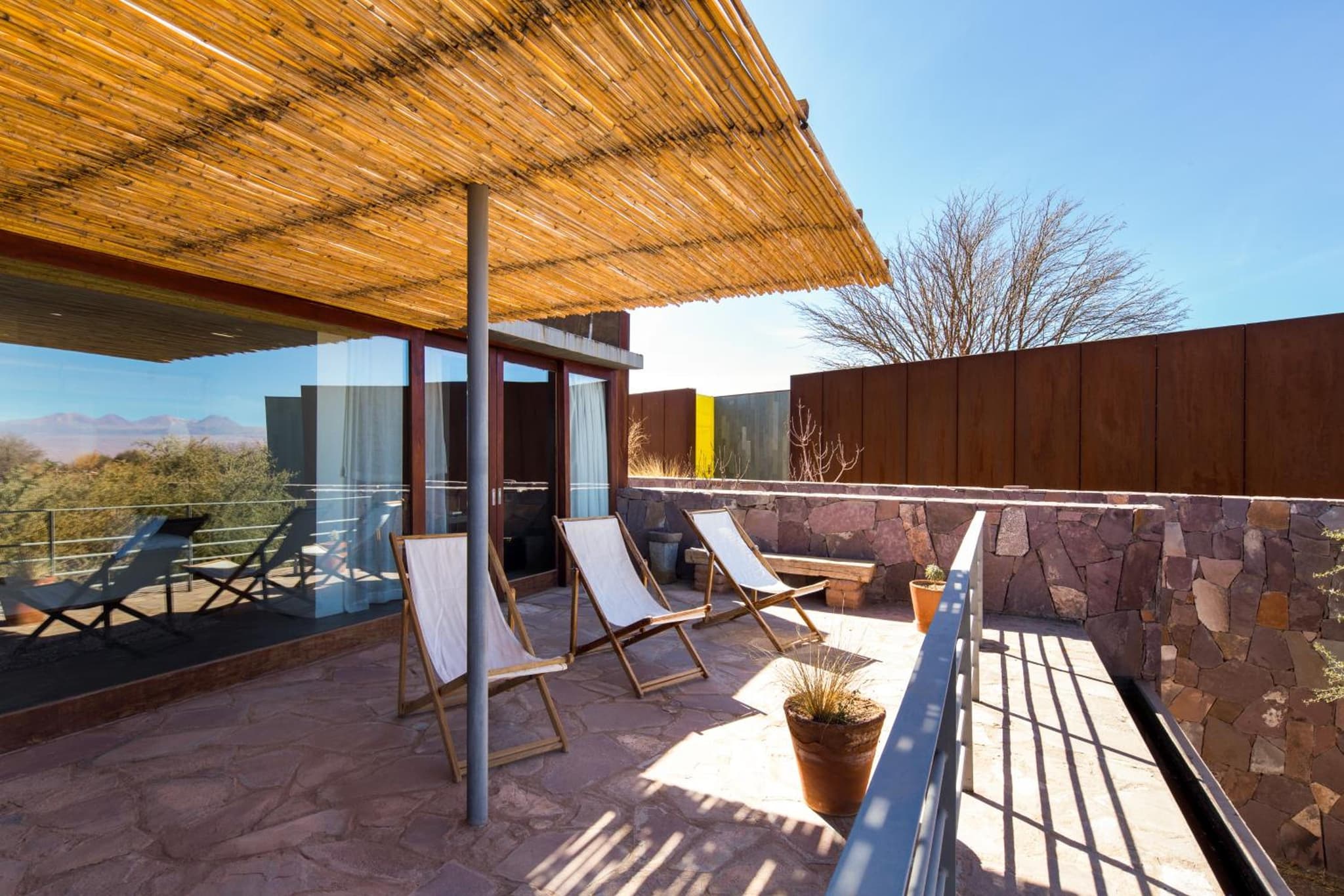 Tierra Atacama, Beckons