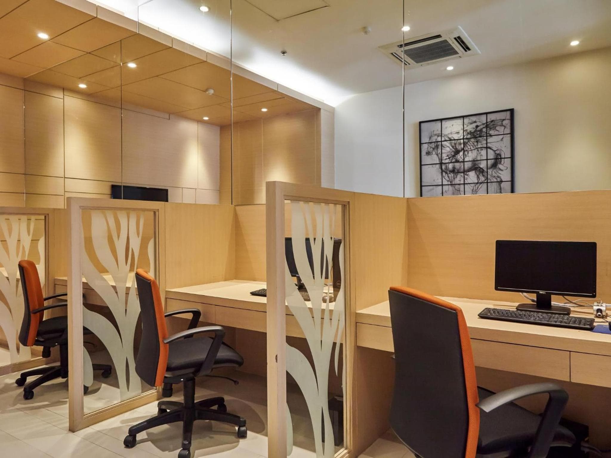 Maple Hotel photo 6