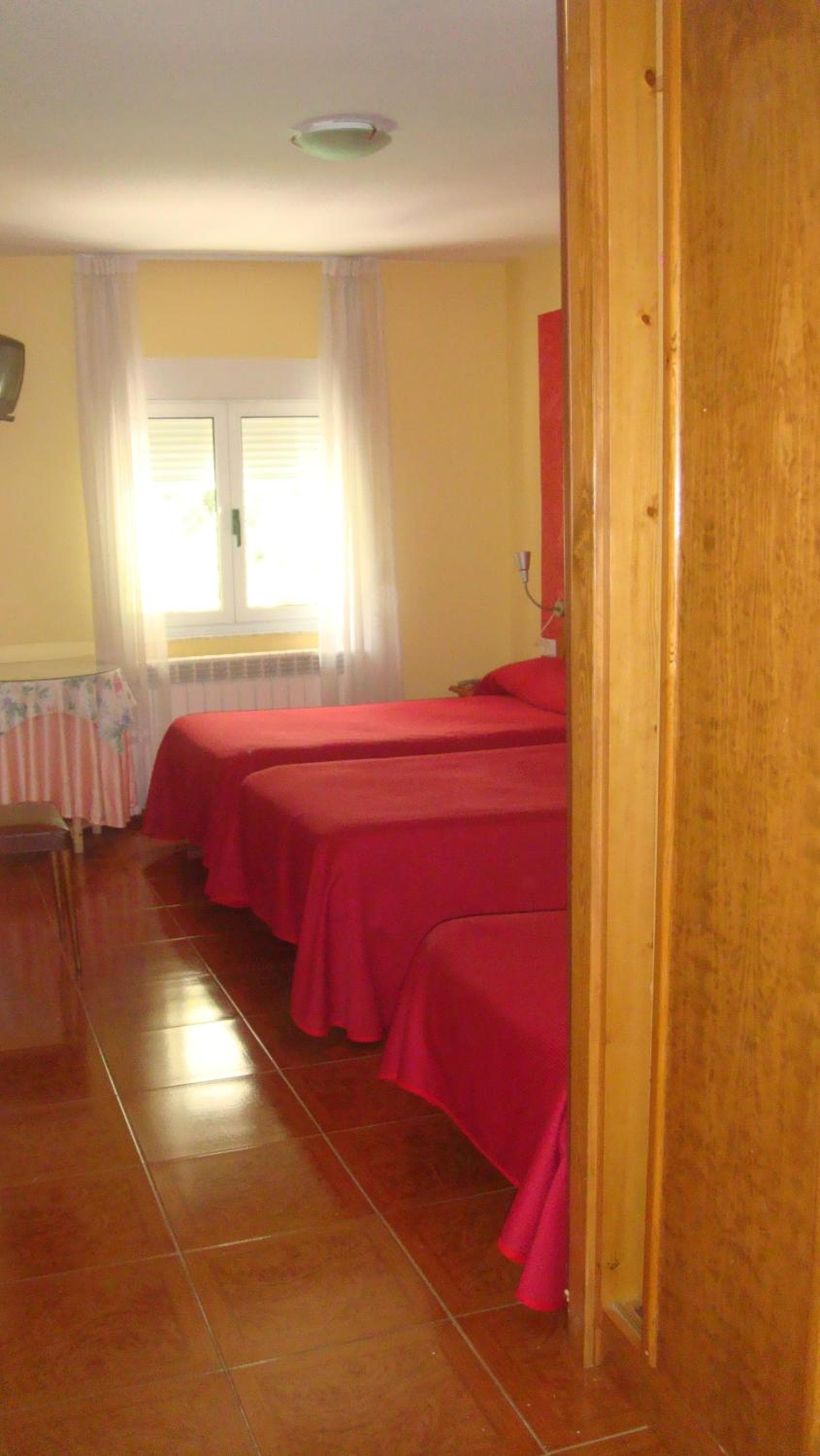 Hostal Poncebos photo 7