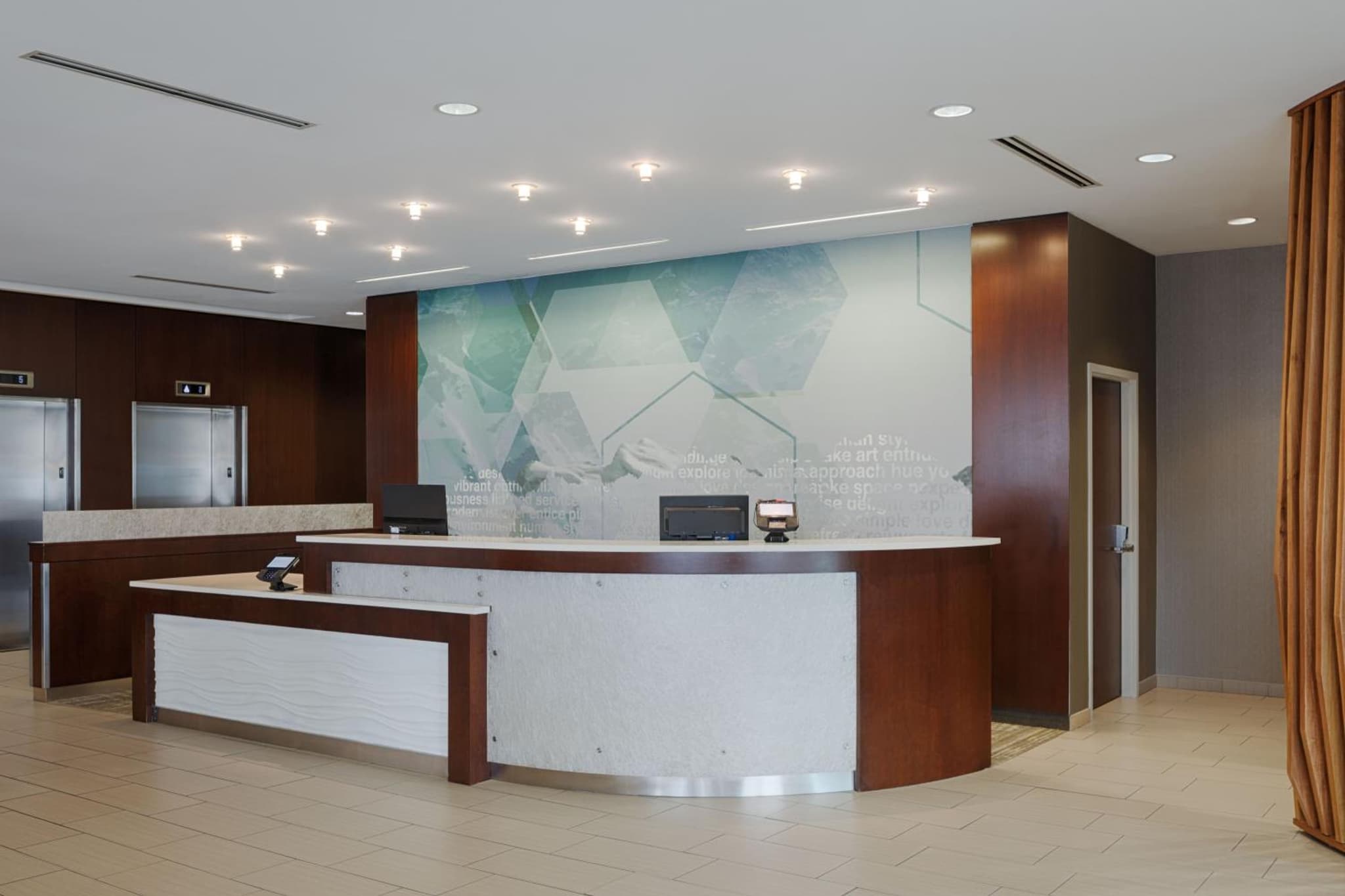 SpringHill Suites by Marriott Bloomington photo 2
