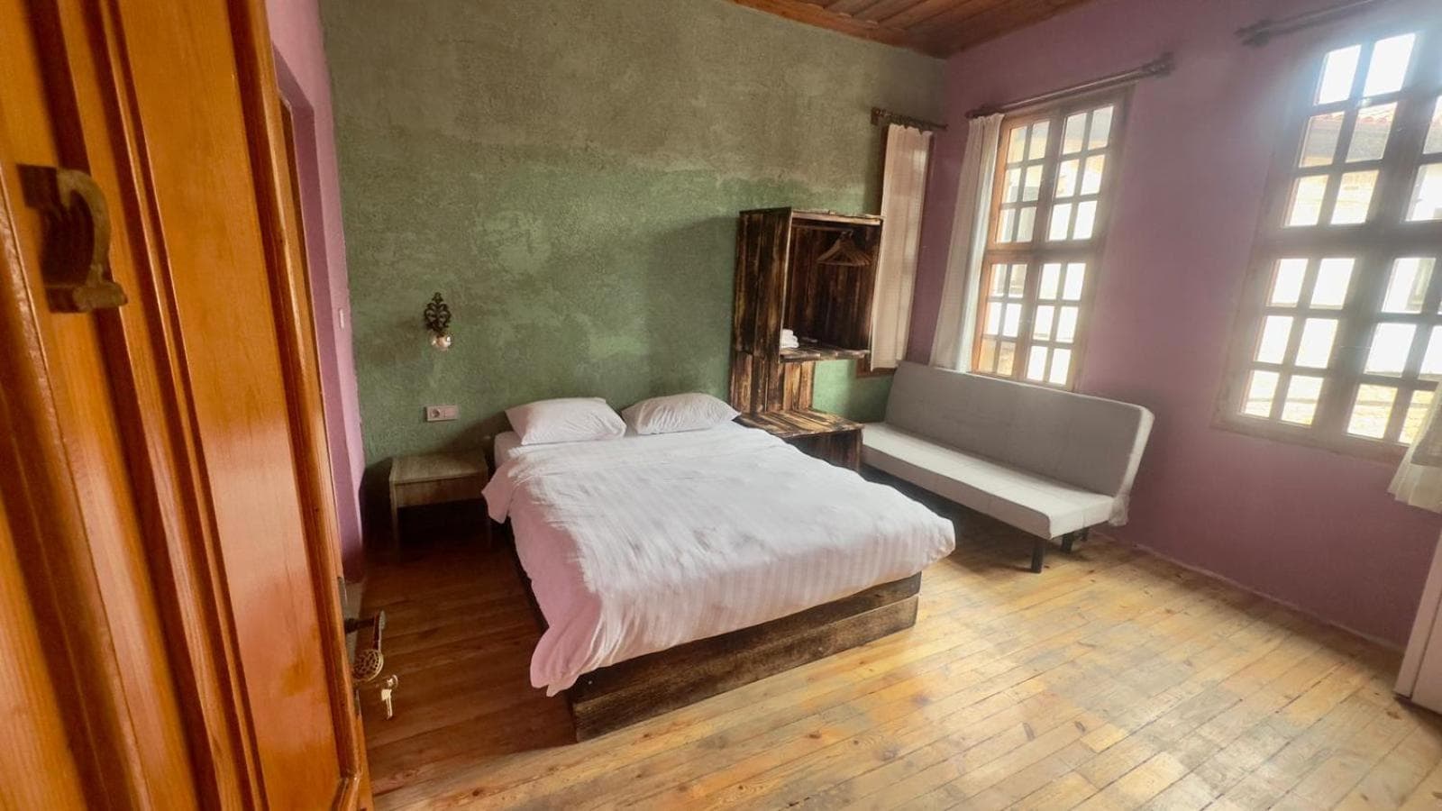 Otel Wood House photo 4