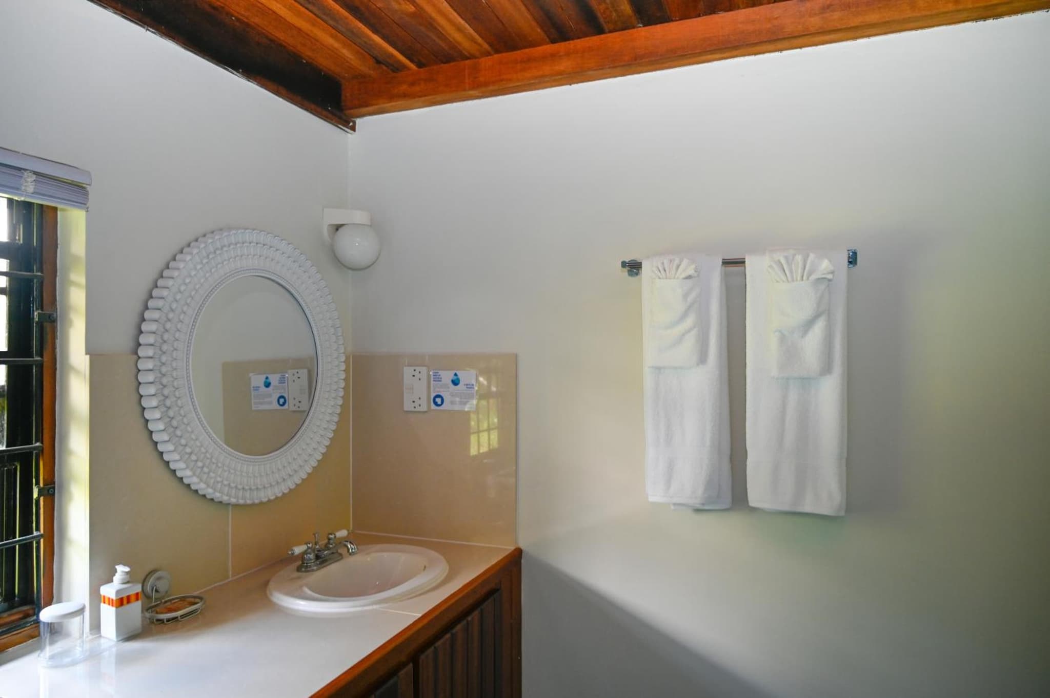 The Cottages - Unit 2 photo 4