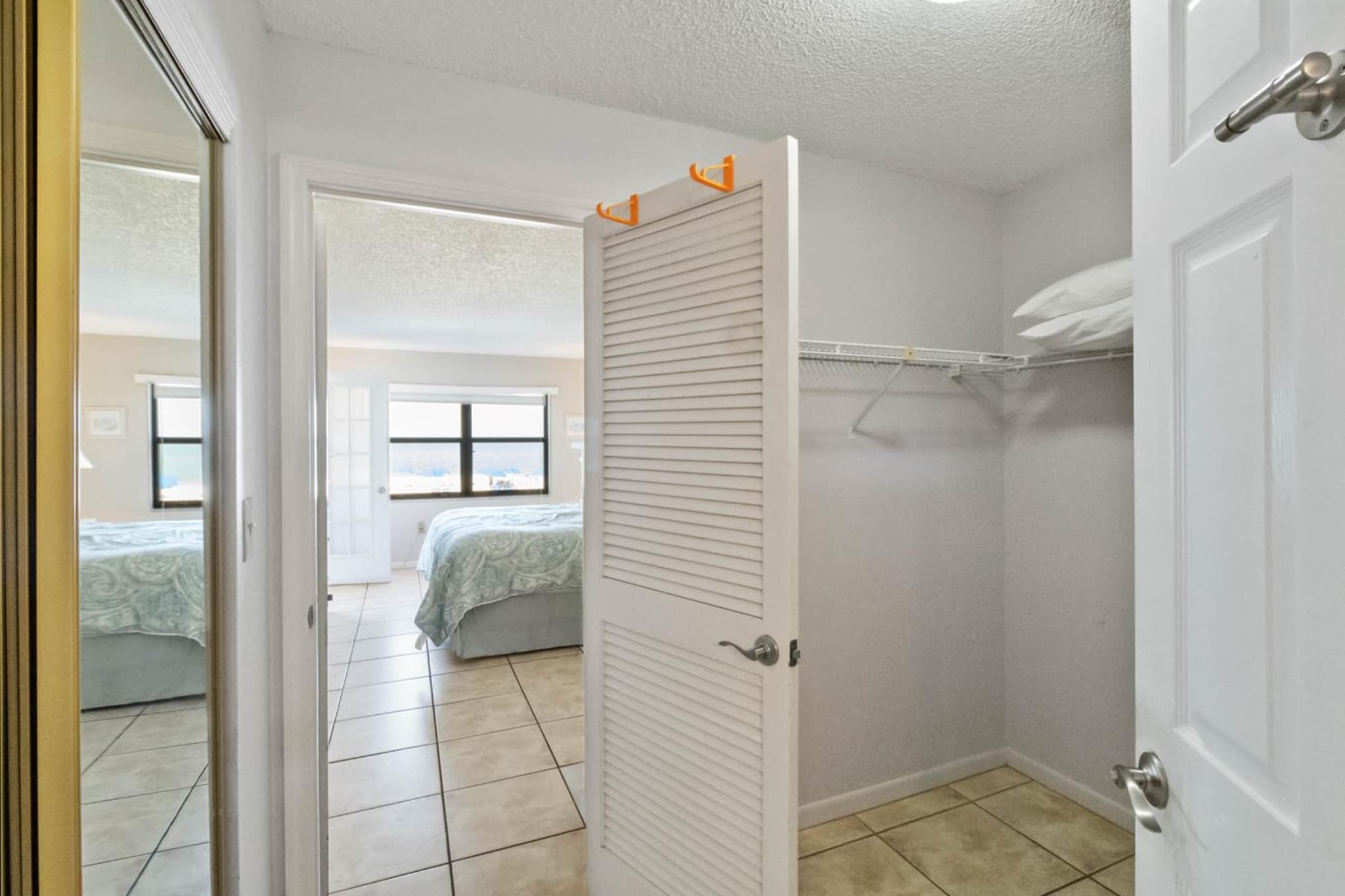 Beachfront - Ocean Views - Beach Place #108 photo 4