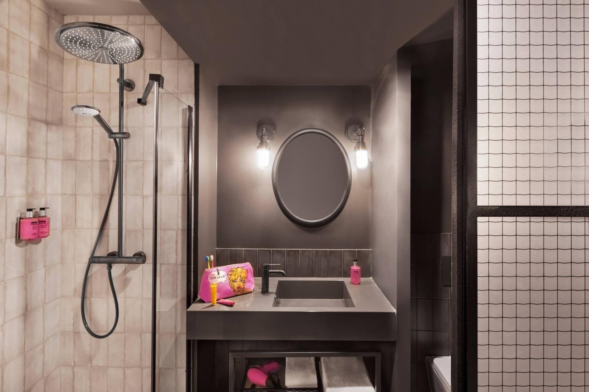 Moxy Lille City photo 2