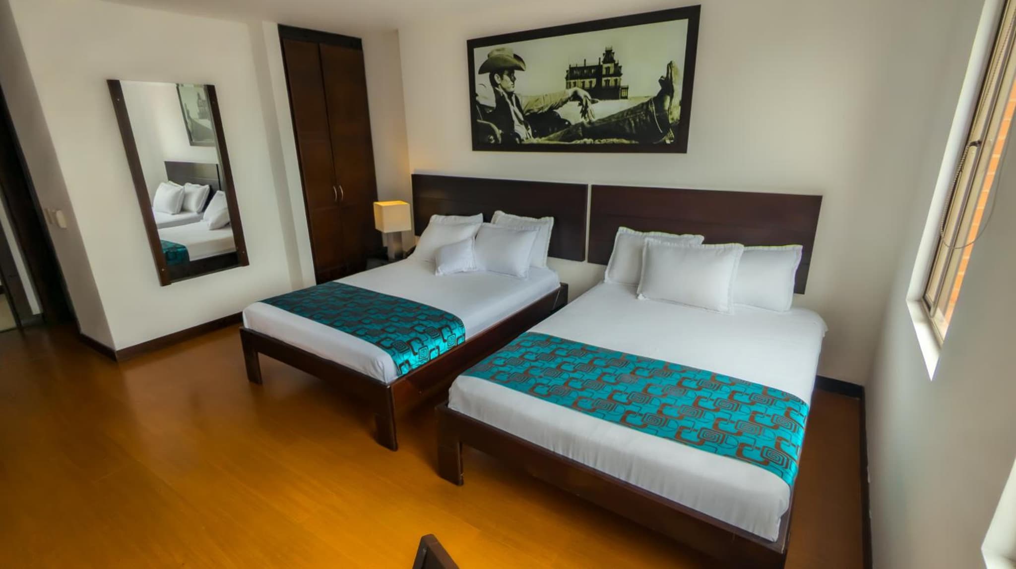 Hotel Charlotte Suite 26 photo 4