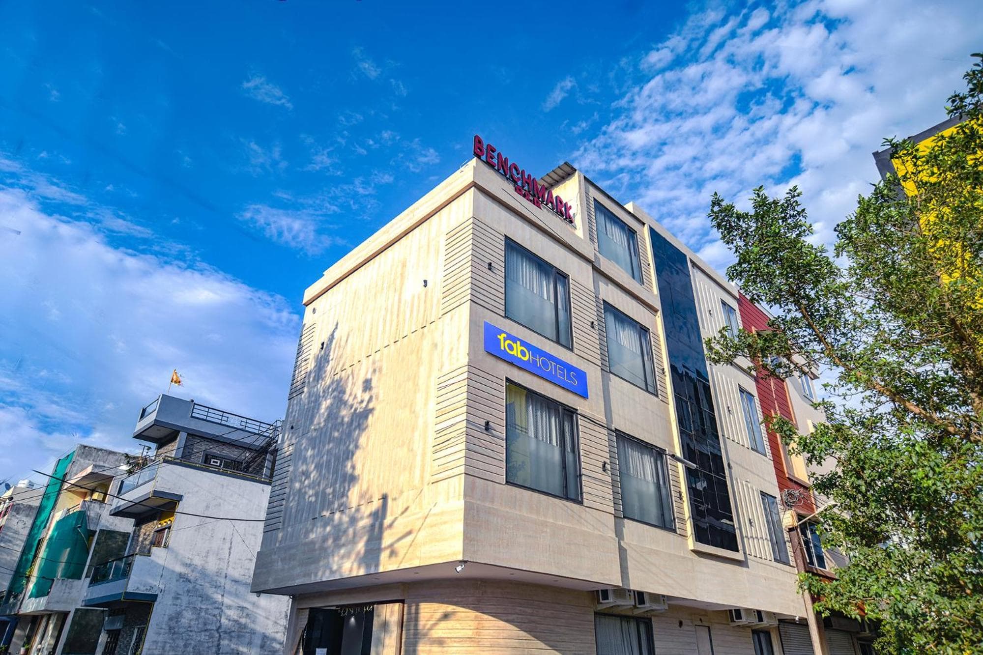 FabHotel Benchmark photo 8