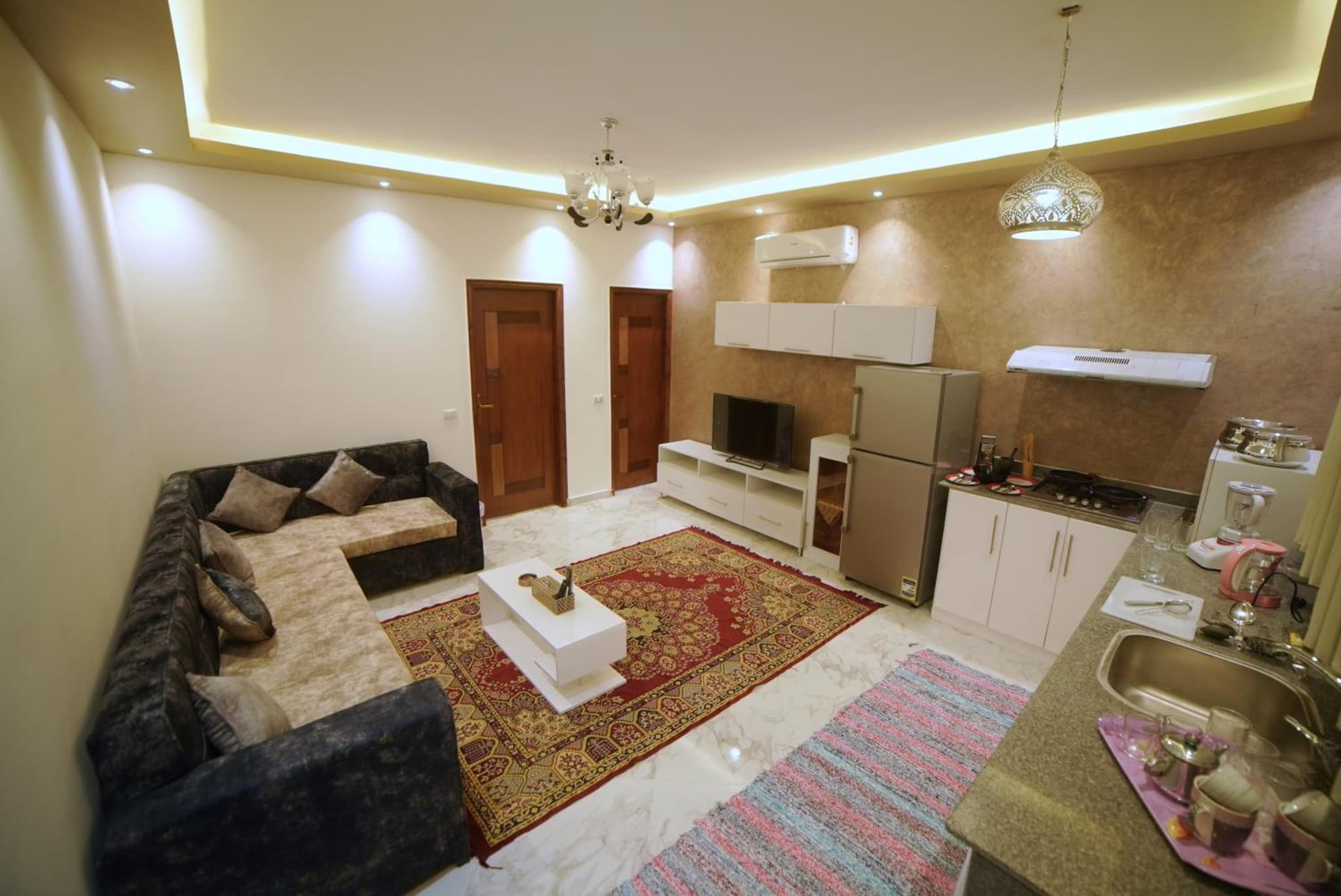 Arbian Valla photo 2