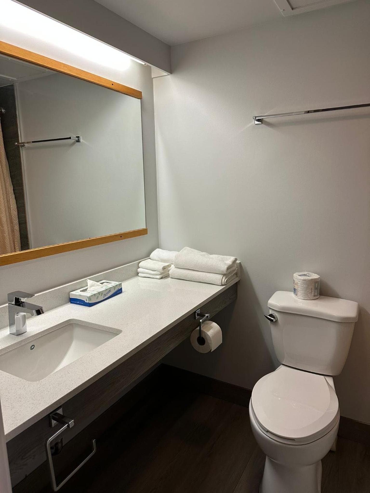 Wells Gray Inn photo 8