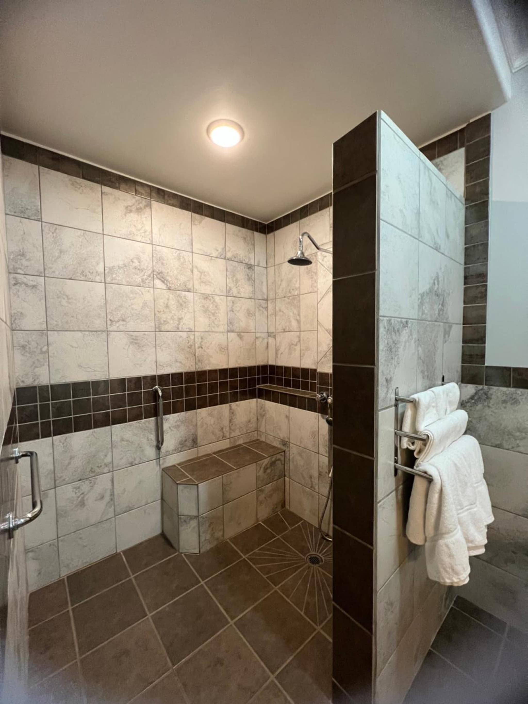 Wells Gray Inn photo 7