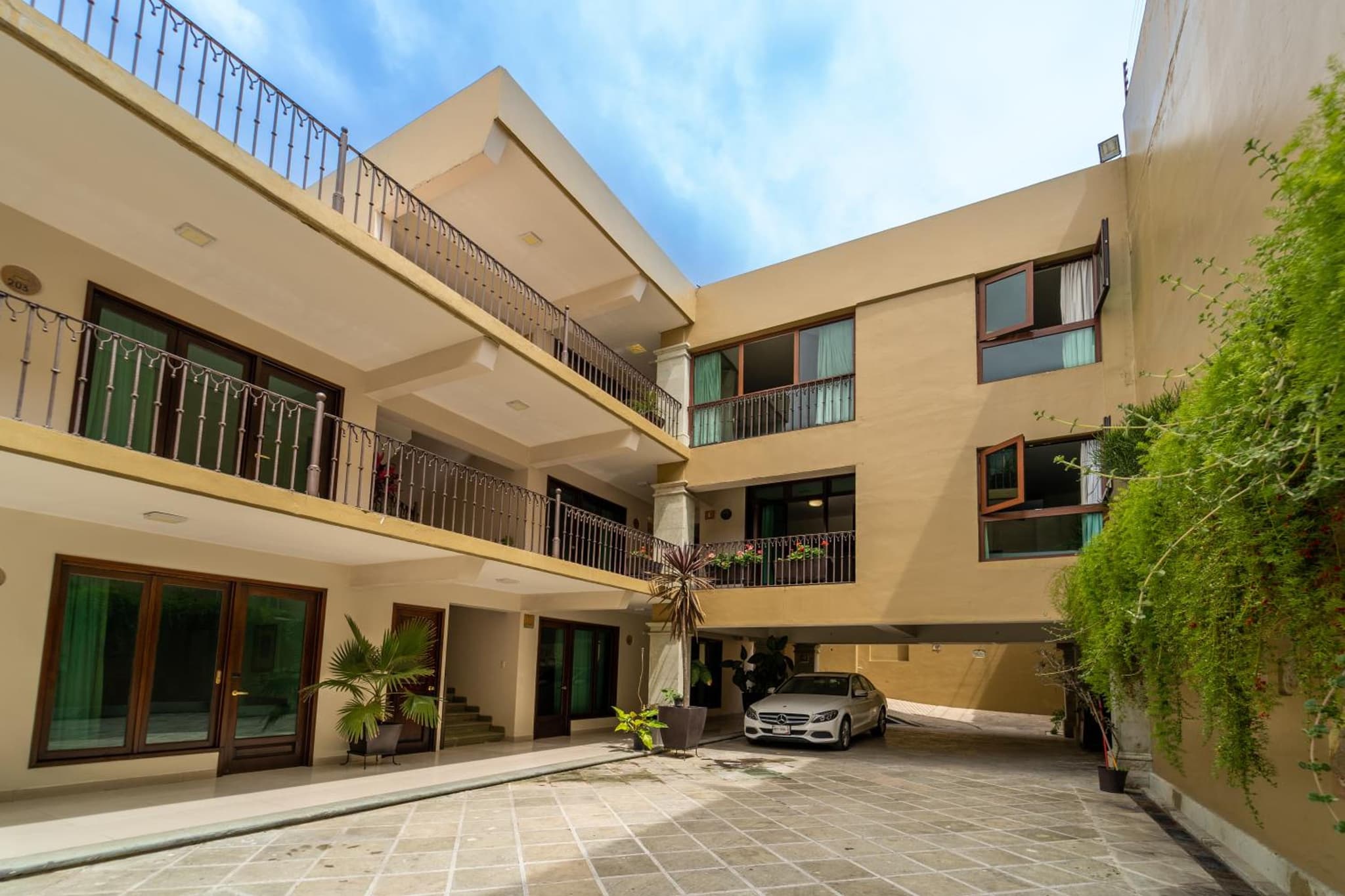 Casa de las Flores Hotel photo 3
