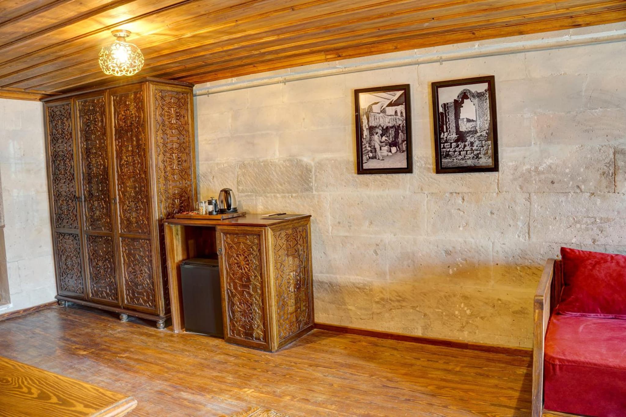 Four Mansions Hotel photo 8