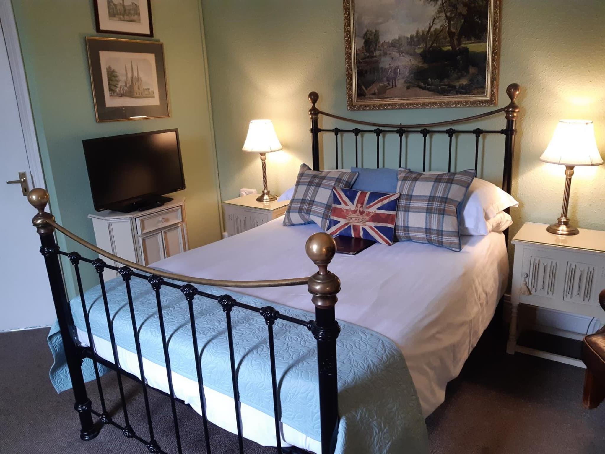 Holywell House photo 8
