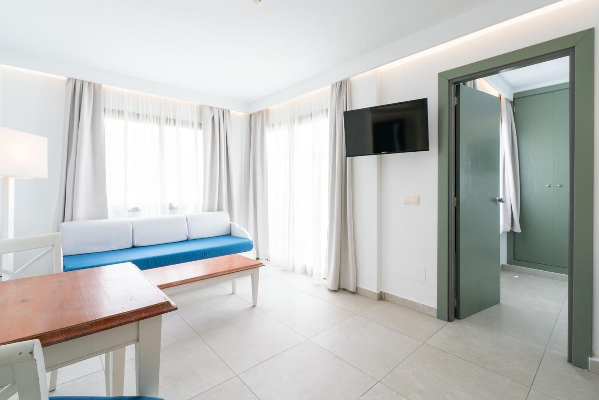 Guya Wave Hotel photo 4