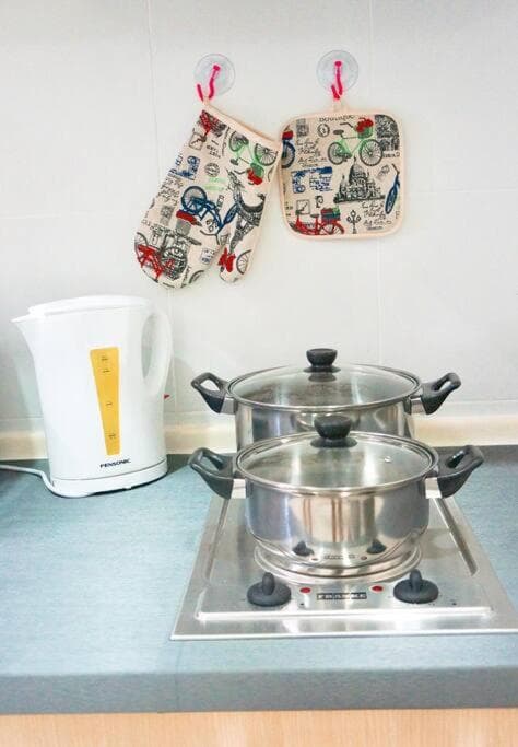 Modern Dpulze Soho fit 4pax,Netflix provided photo 4
