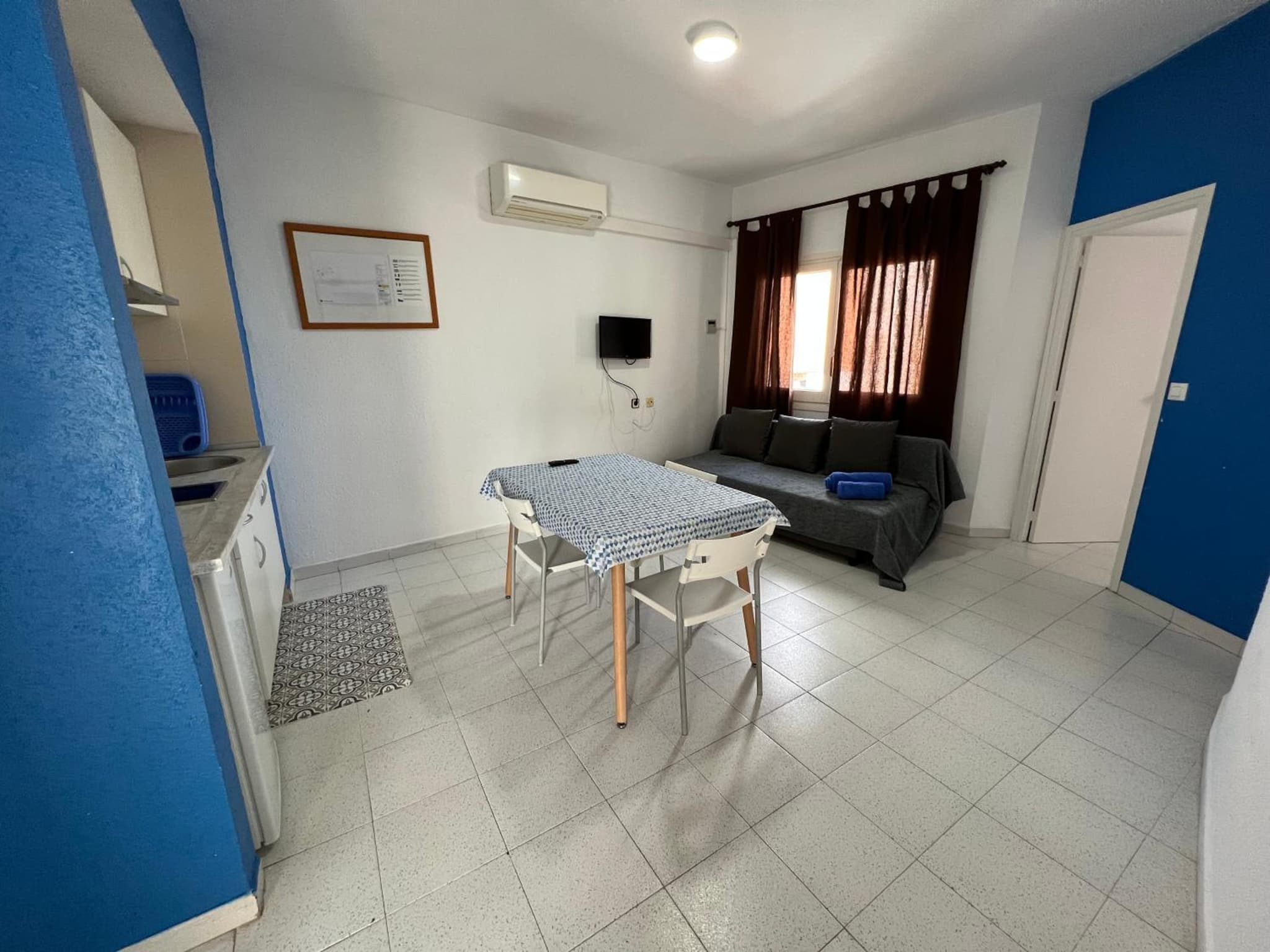 Apartaments Monjardí photo 7
