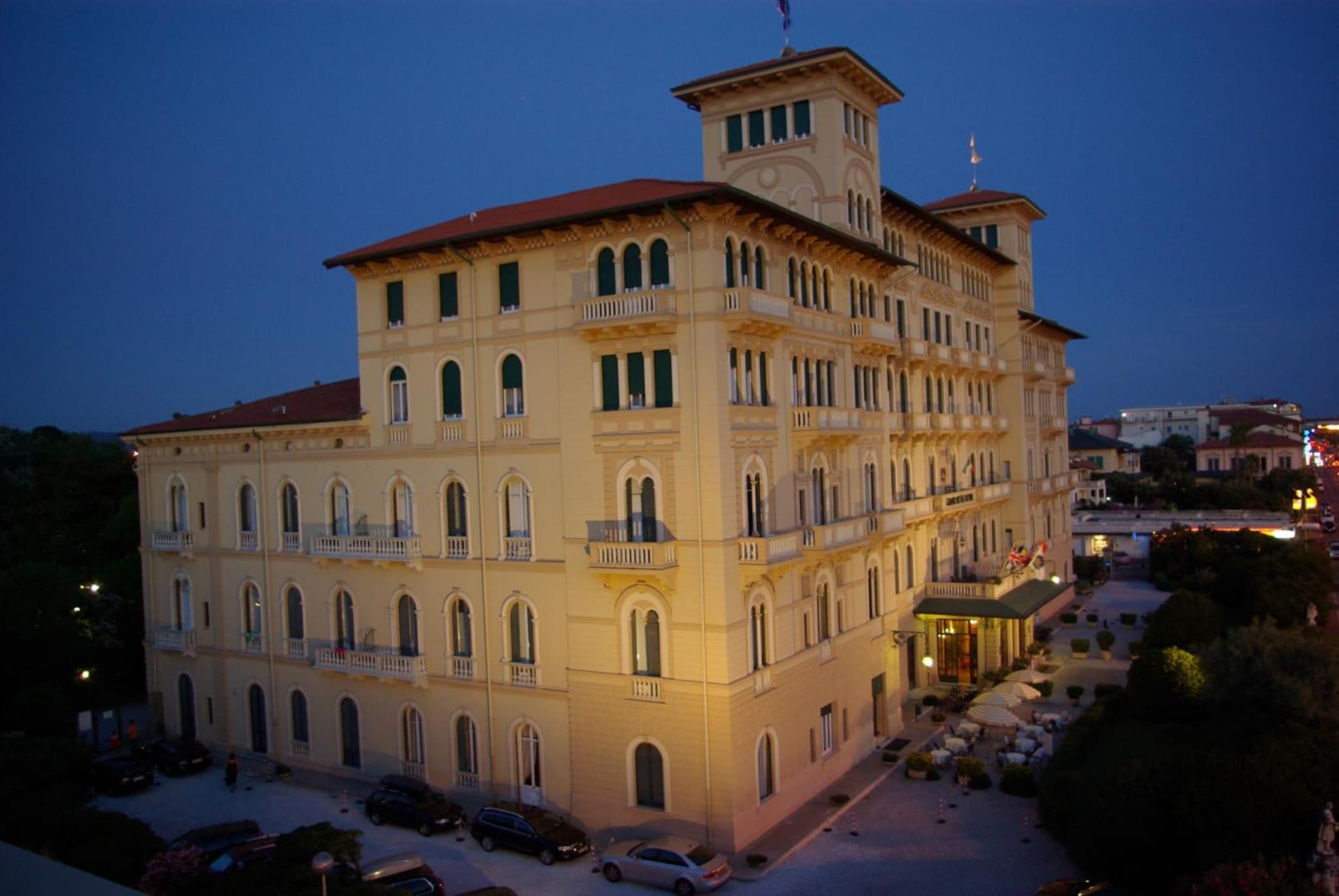 Grand Hotel Royal photo 5